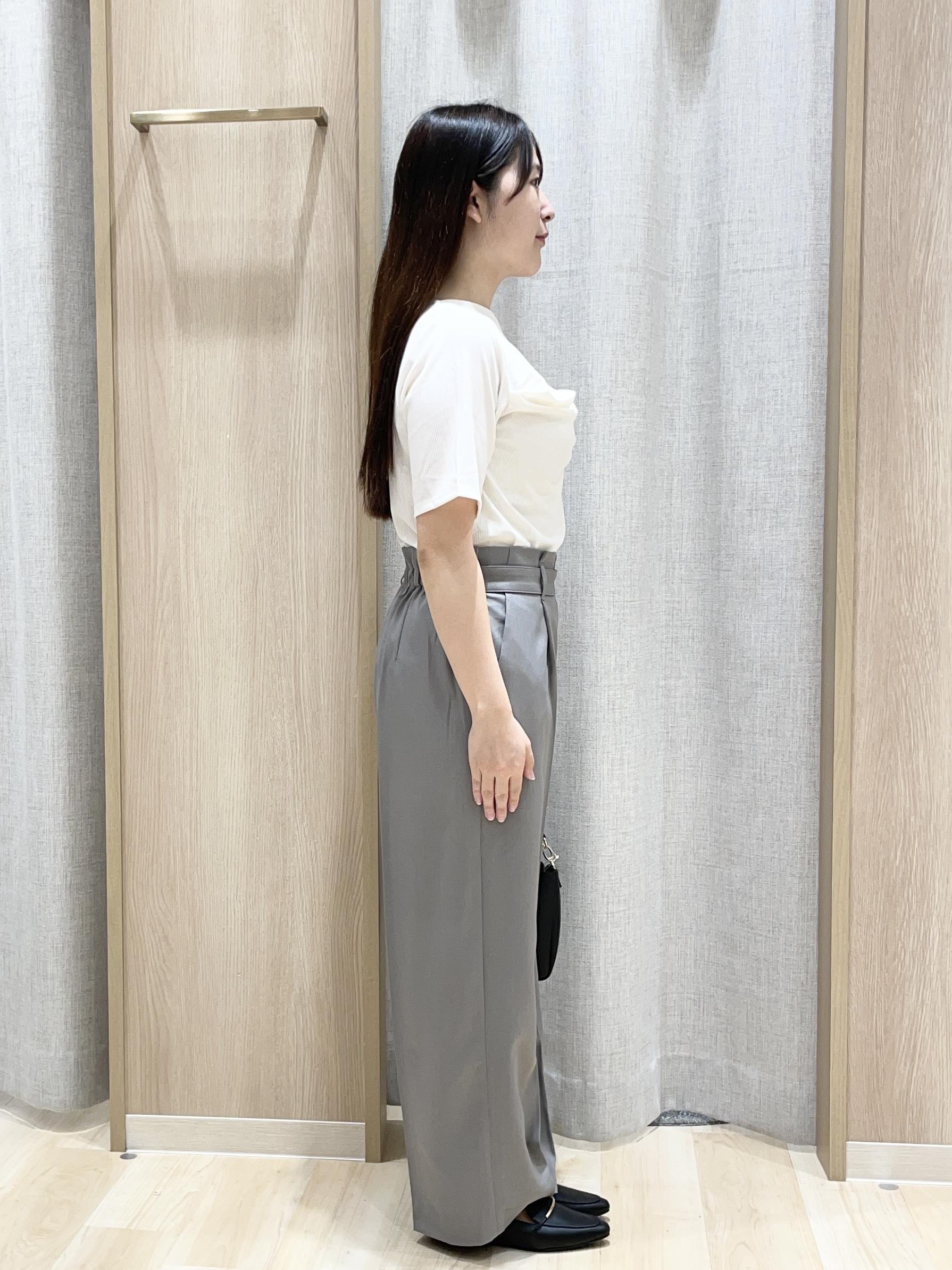 Aikoさんの「grove｜着るだけで旬顔 ドレープネックテレコTシャツ」を使ったコーディネート