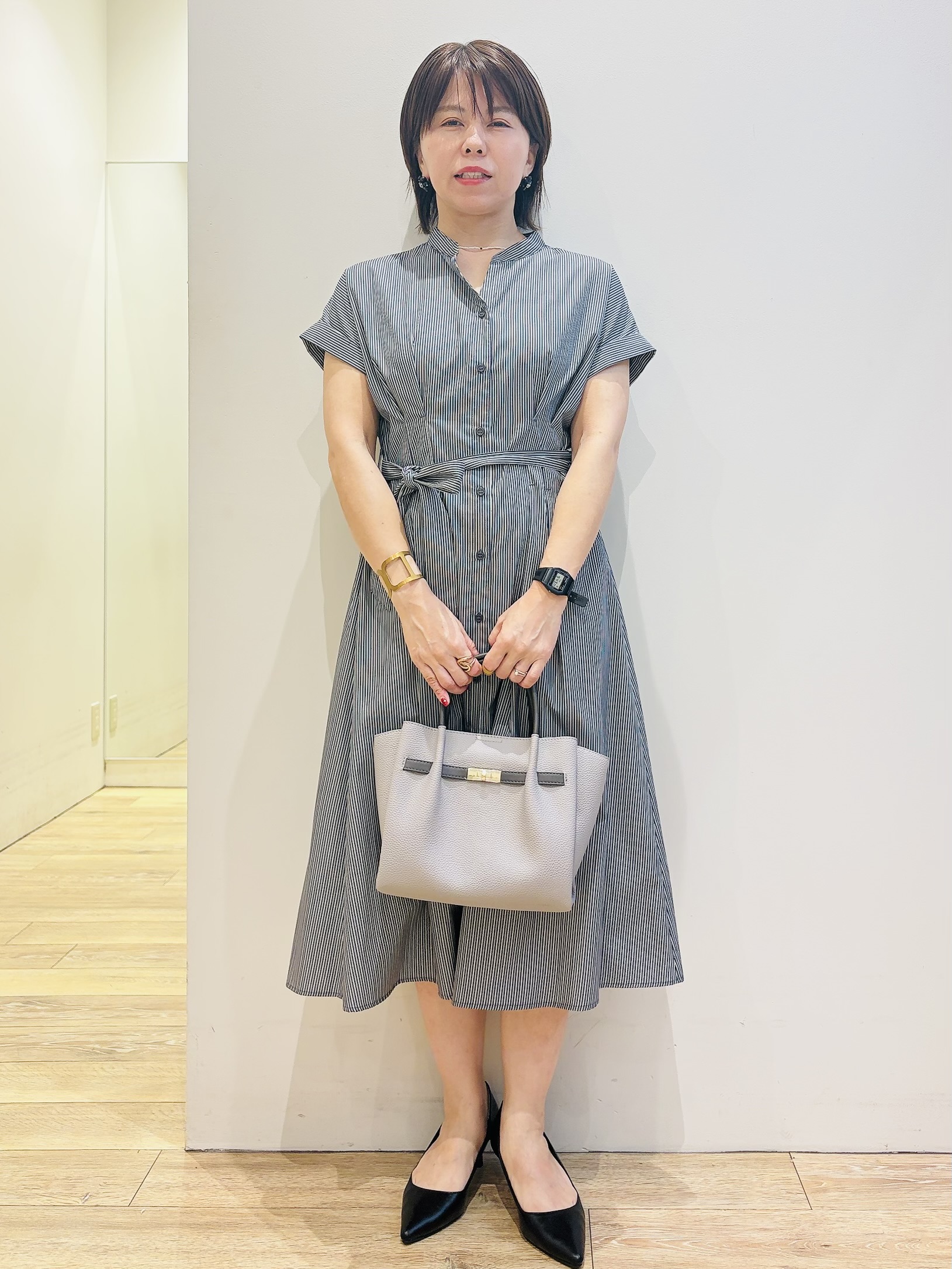 YUKOさんの「index｜【接触冷感／UV】ストライプタックシャツワンピース《洗濯機OK》」を使ったコーディネート
