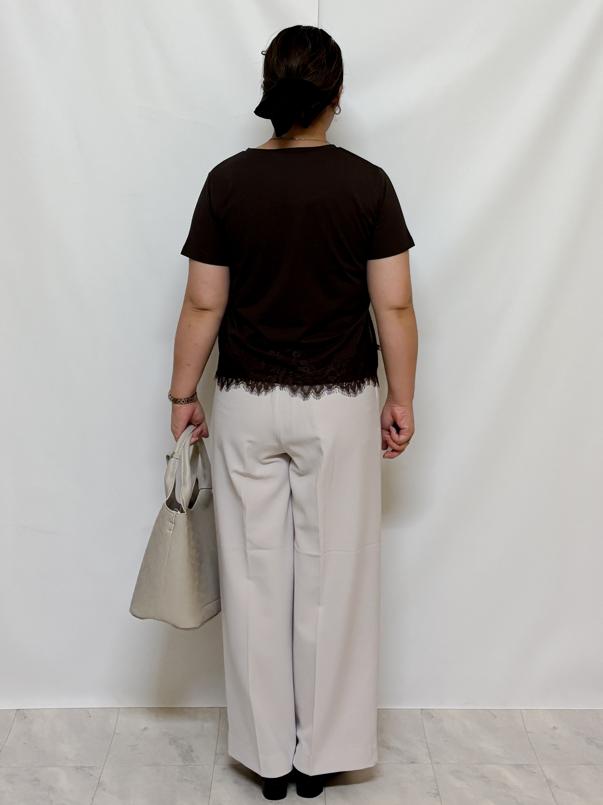 HALさんの「OPAQUE.CLIP｜【接触冷感／UVケア】裾レースロゴTシャツ《洗濯機OK／S-3L》」を使ったコーディネート