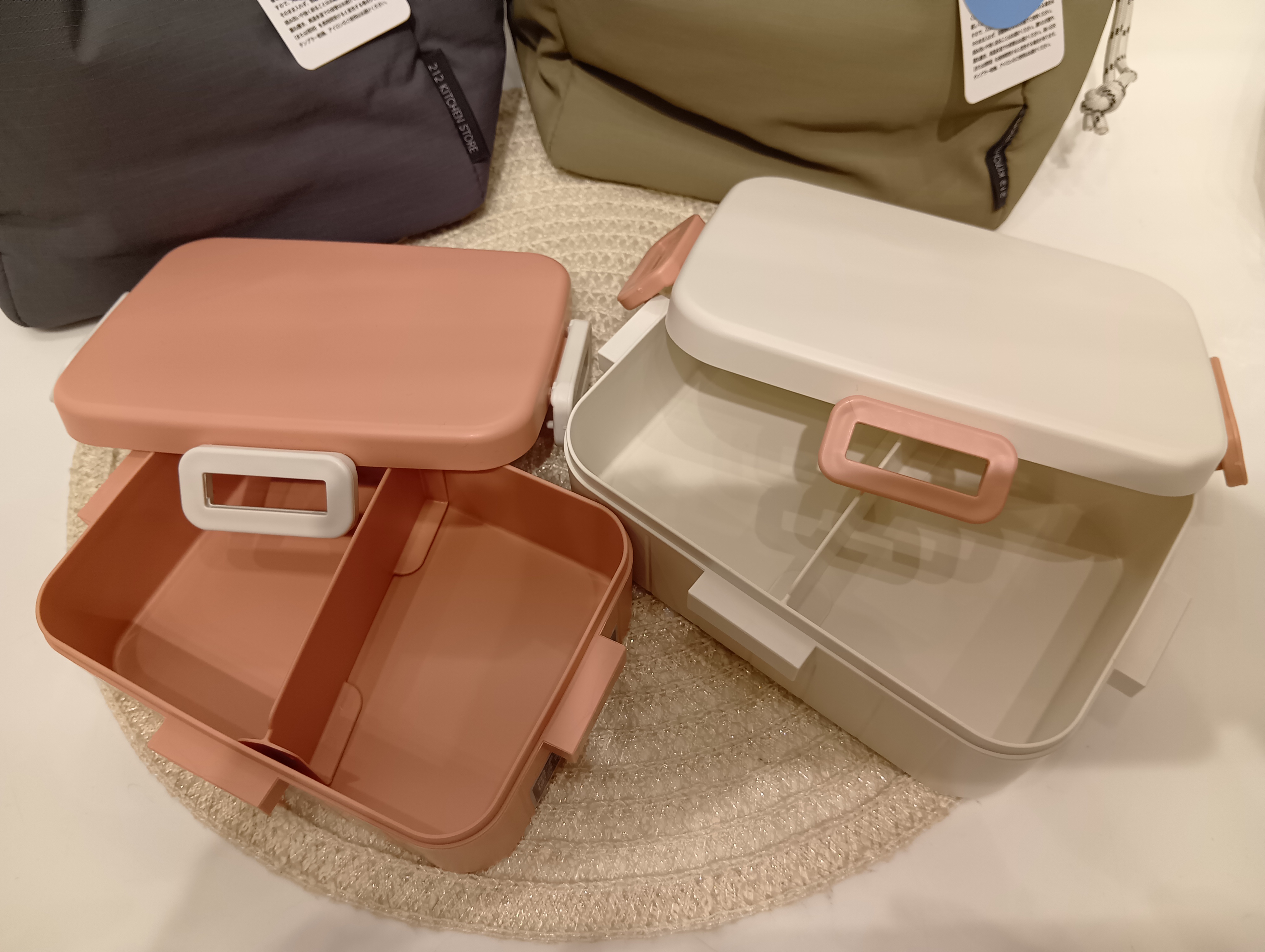 S.Tさんの「212 KITCHEN STORE｜4LOCK抗菌ランチボックス650ml PK ＜212Kオリジナル＞」を使ったコーディネート