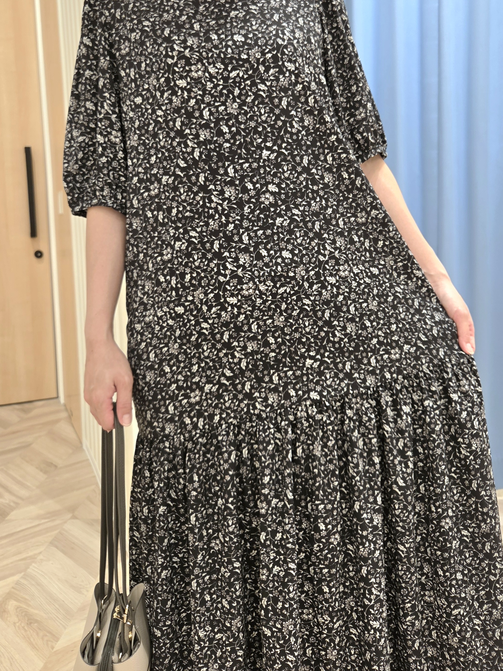 Ikumiさんの「SHOO･LA･RUE｜花柄ティアードワンピース」を使ったコーディネート