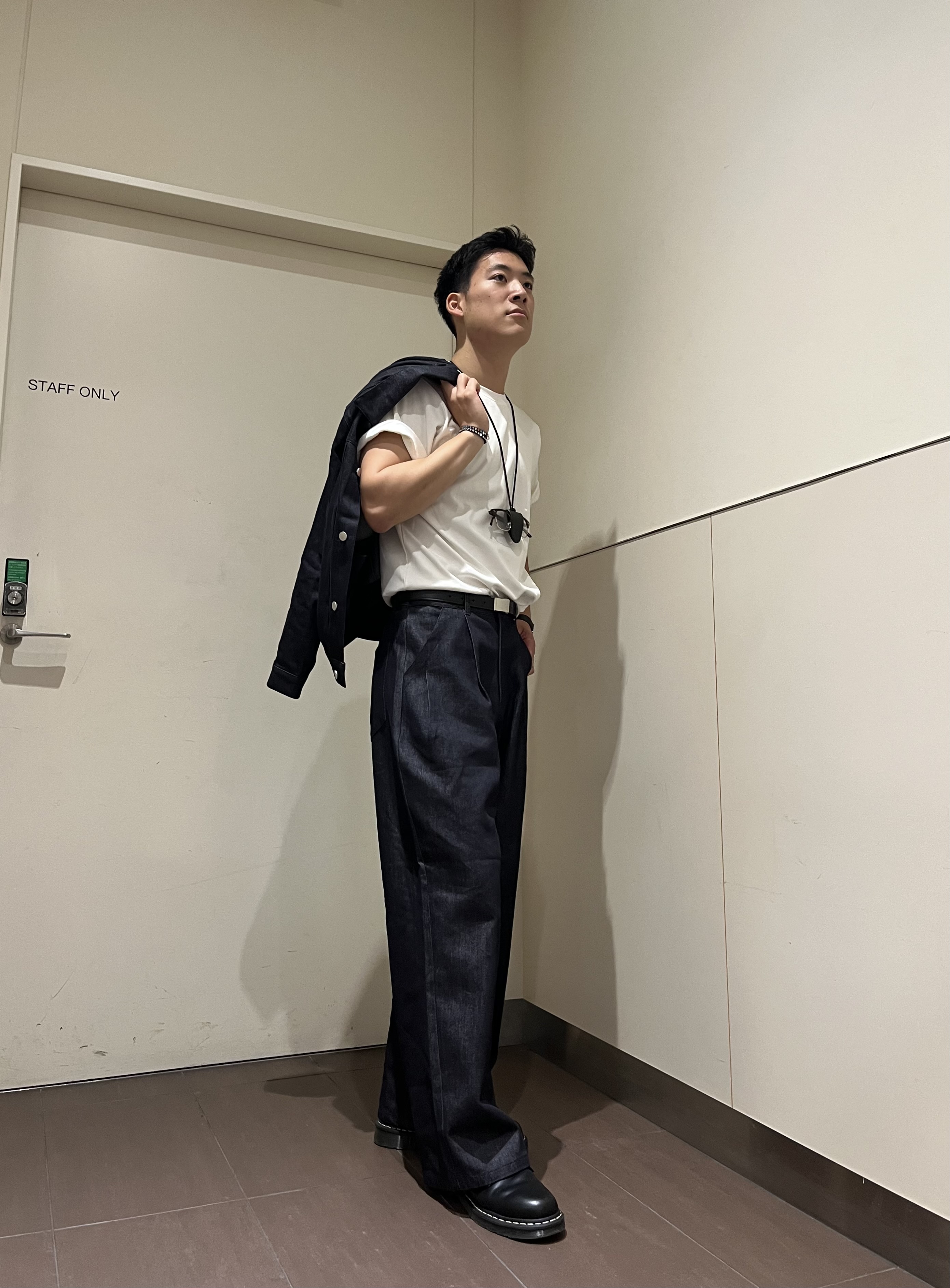 RITSUKIさんの「tk.TAKEO KIKUCHI｜【色褪せしにくいデニム/セットアップ対応可】Comfy Fadeless Denim Seriesデ」を使ったコーディネート