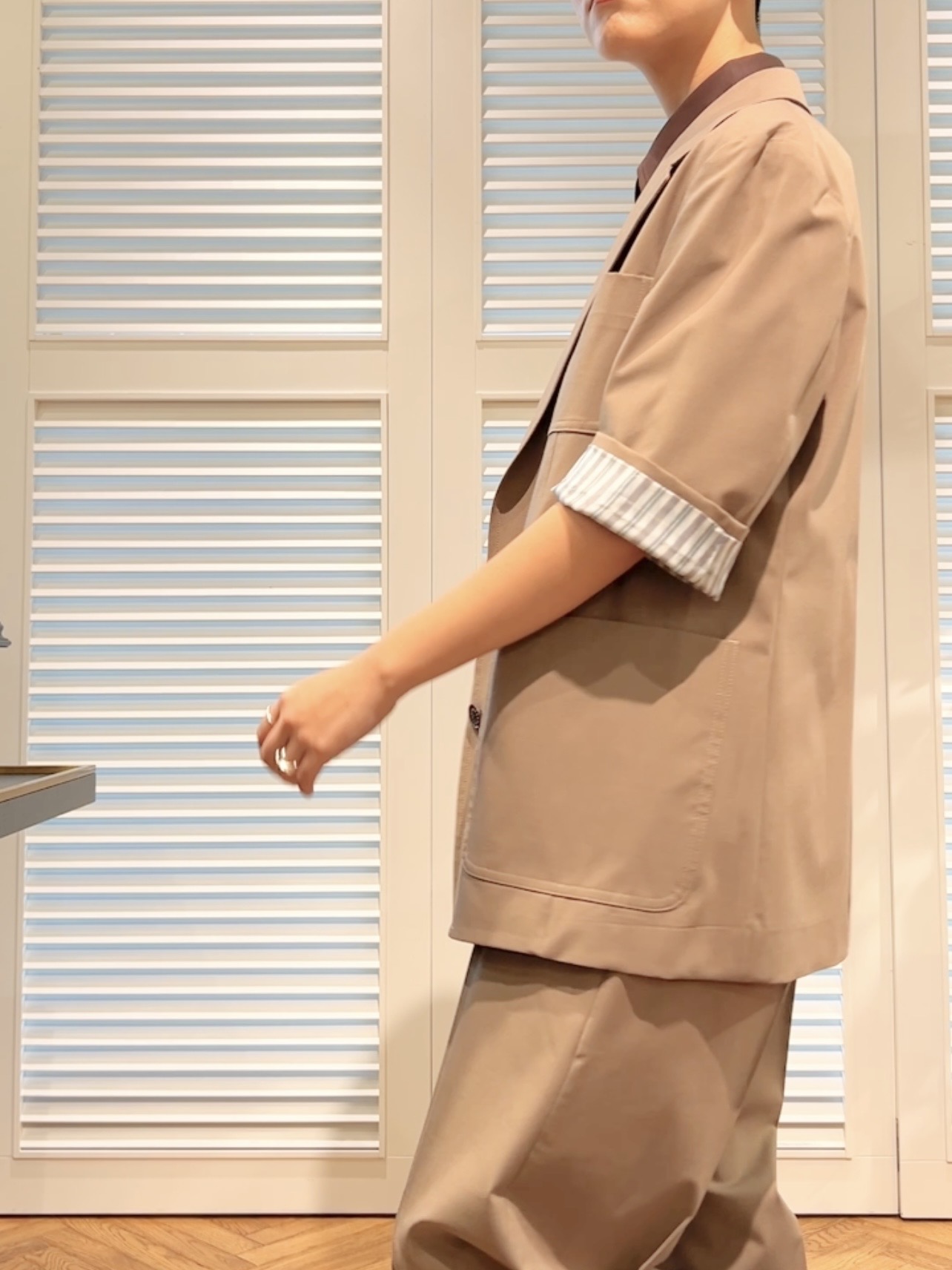 OCHIAIさんの「DRESSTERIOR｜【接触冷感/セットアップ可】 2WAYストレッチスリークオータージャケット」を使ったコーディネート