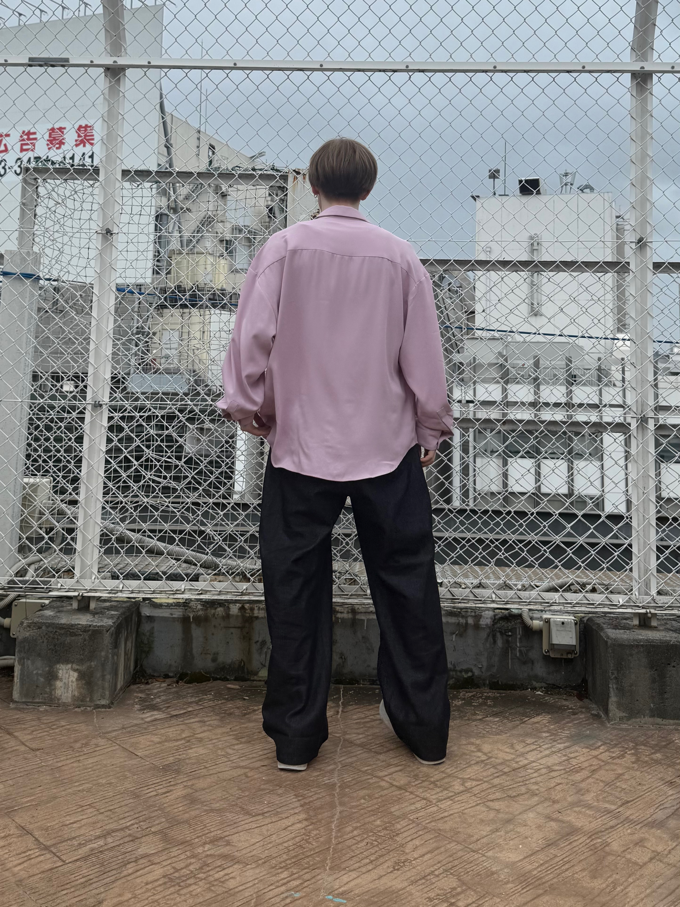 カネダさんの「tk.TAKEO KIKUCHI｜【選べる7色】トロミドレープカラーシャツ/トロミ/梨地/7色/レギュラーカラー/長袖」を使ったコーディネート