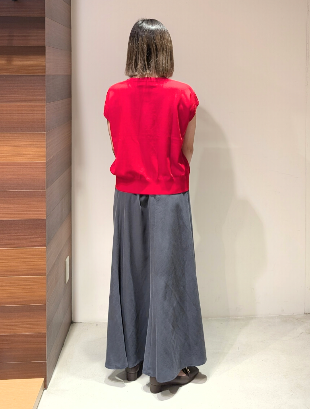 nanさんの「OPAQUE.CLIP｜【接触冷感／UV】フリルフレンチスリーブニット《洗濯機OK》」を使ったコーディネート