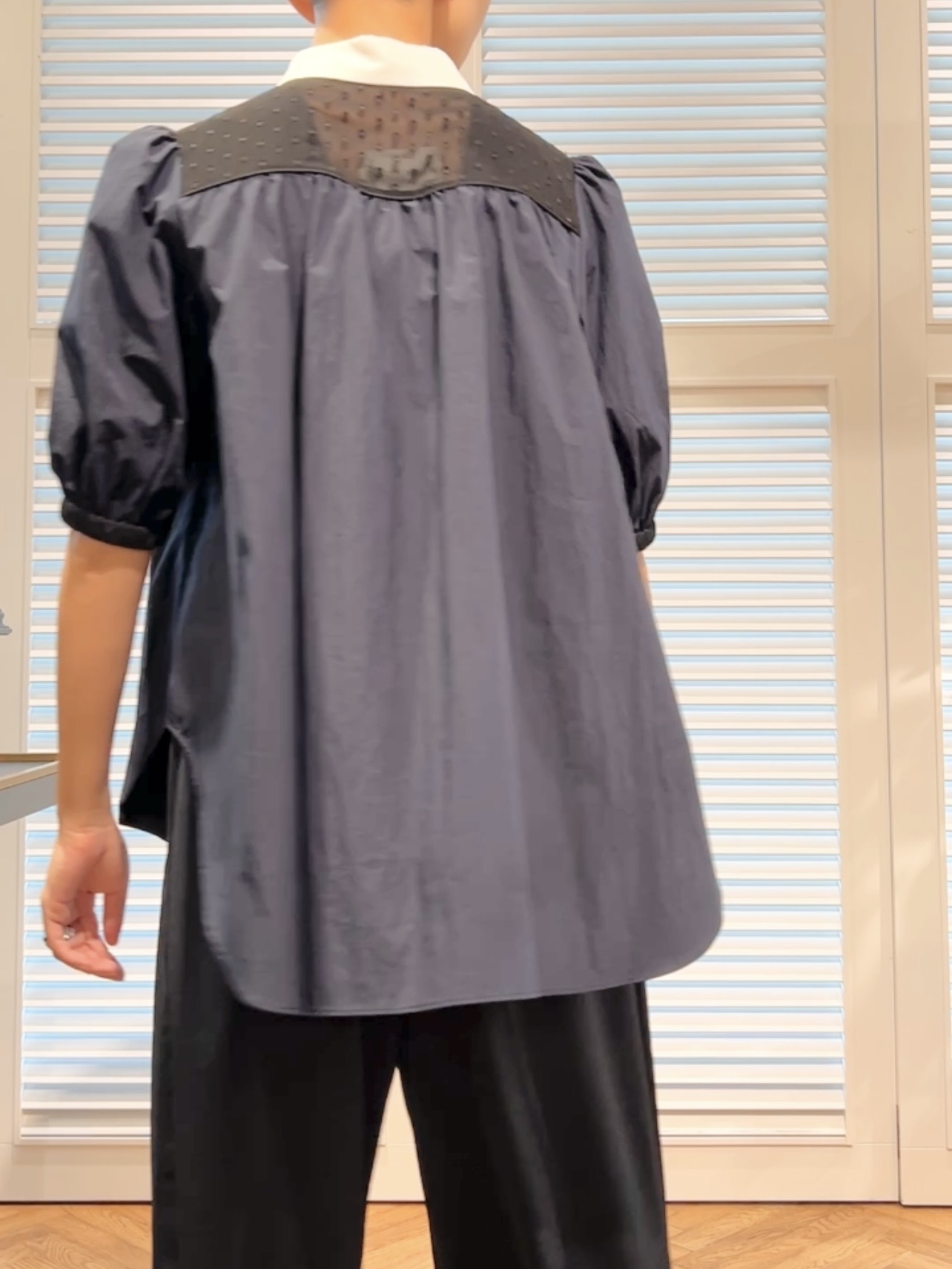 OCHIAIさんの「DRESSTERIOR｜【着映え】パフスリーブ ブザムブラウス」を使ったコーディネート