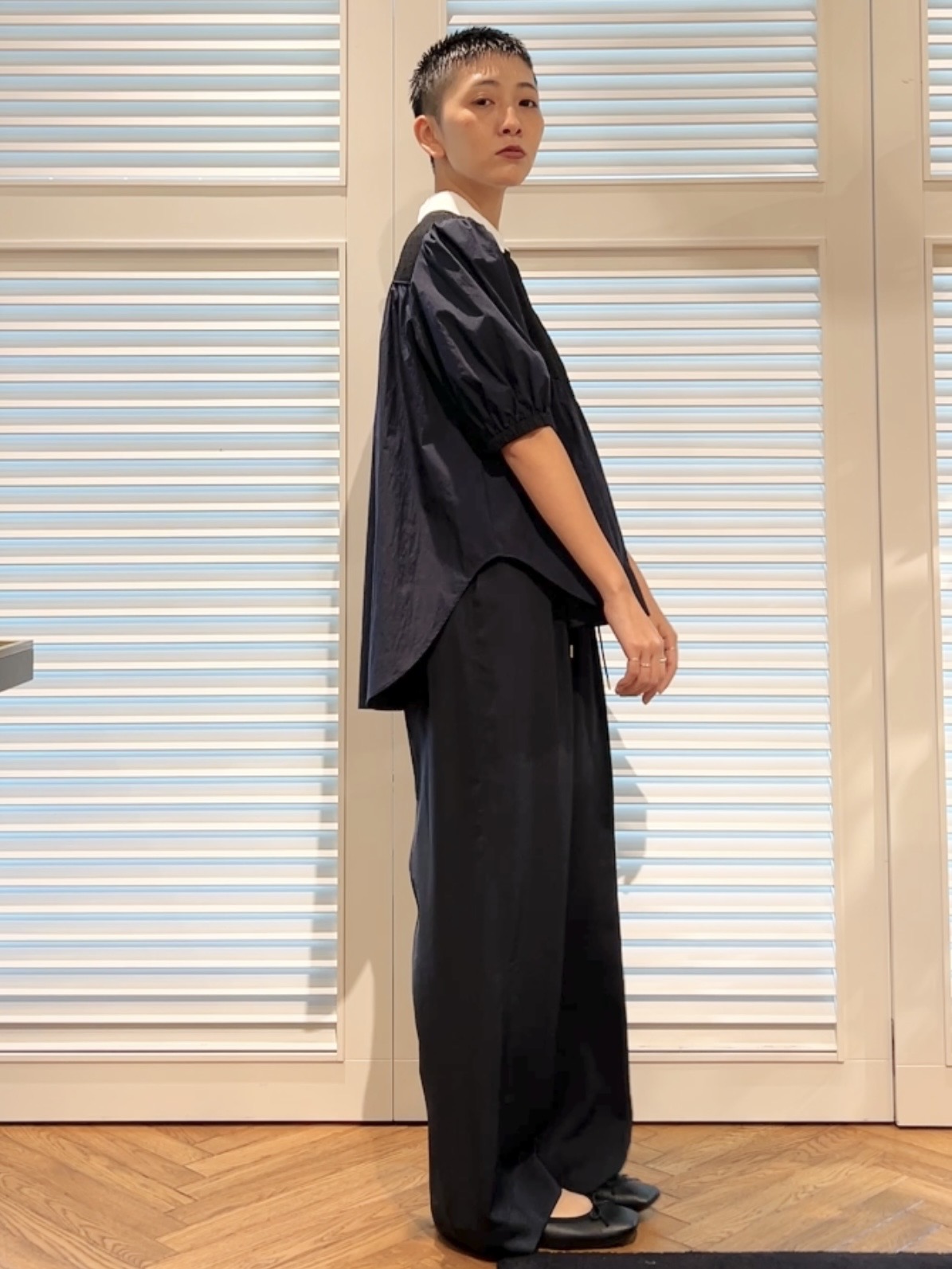 OCHIAIさんの「DRESSTERIOR｜【着映え】パフスリーブ ブザムブラウス」を使ったコーディネート