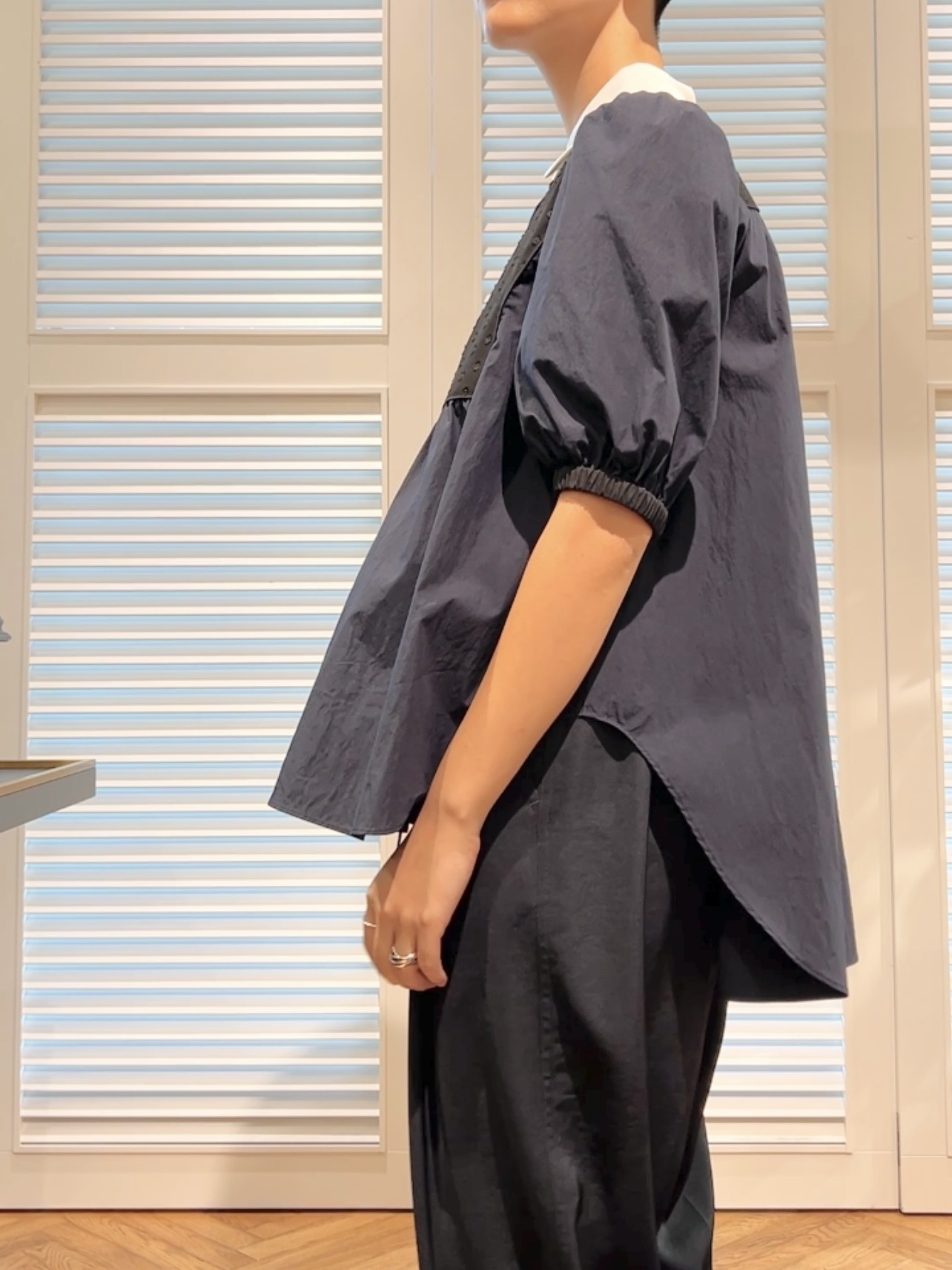 OCHIAIさんの「DRESSTERIOR｜【着映え】パフスリーブ ブザムブラウス」を使ったコーディネート