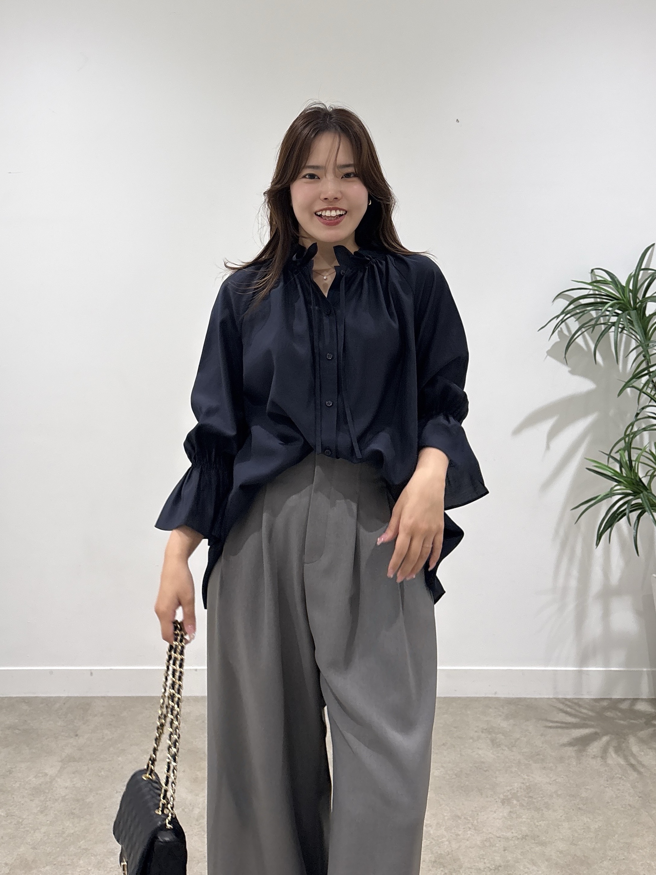MISAKIさんの「COUP DE CHANCE｜【手洗い可】ギャザーフリルブラウス」を使ったコーディネート