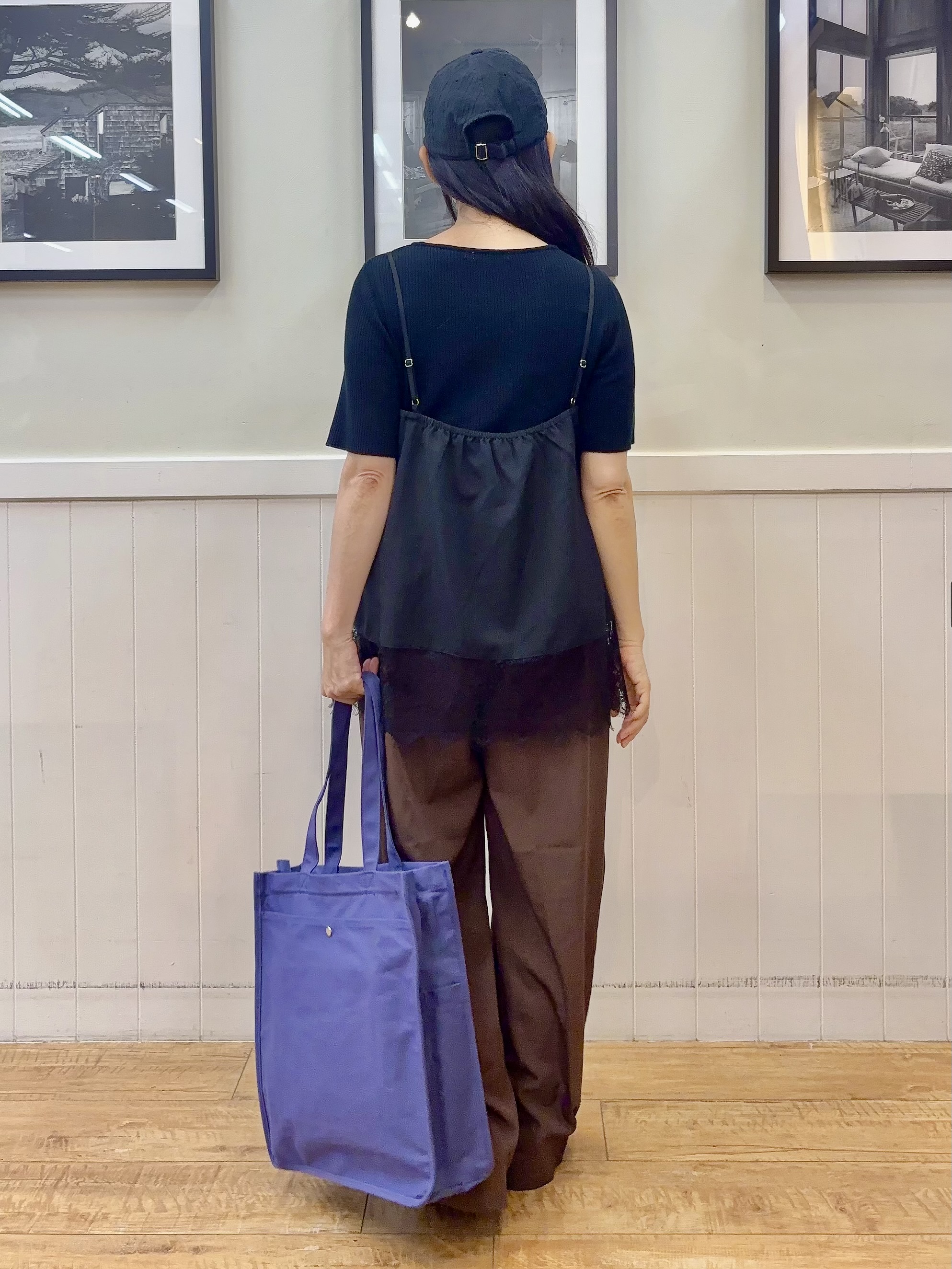 ゆうさんの「SHOO･LA･RUE｜【洗濯機可/S-LL】体型カバーしながらこなれ見え。レース付きキャミソール」を使ったコーディネート