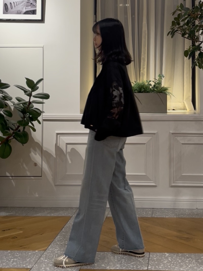 Lilyさんの「DRESSTERIOR｜【着映え】レーススリーブ ピンタック クロップドシャツ」を使ったコーディネート