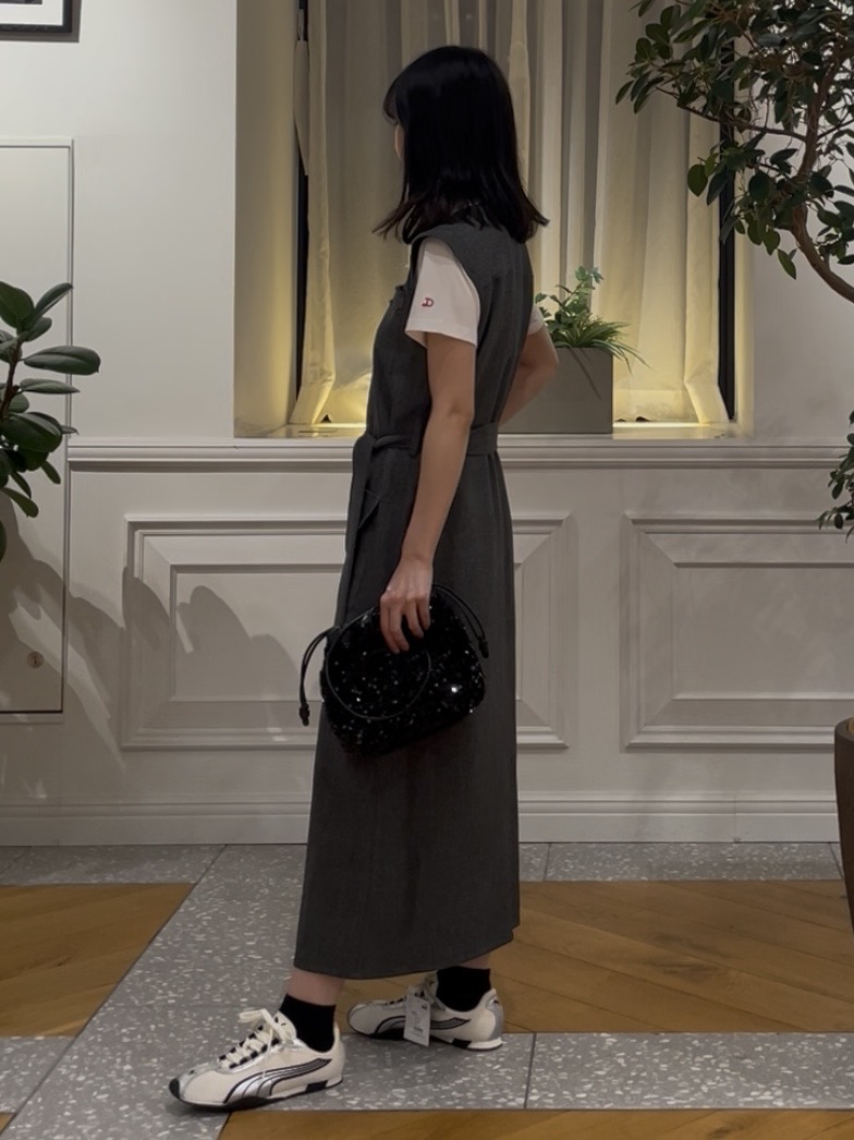 Lilyさんの「DRESSTERIOR｜ウォッシャブルツイードライクワンピース」を使ったコーディネート