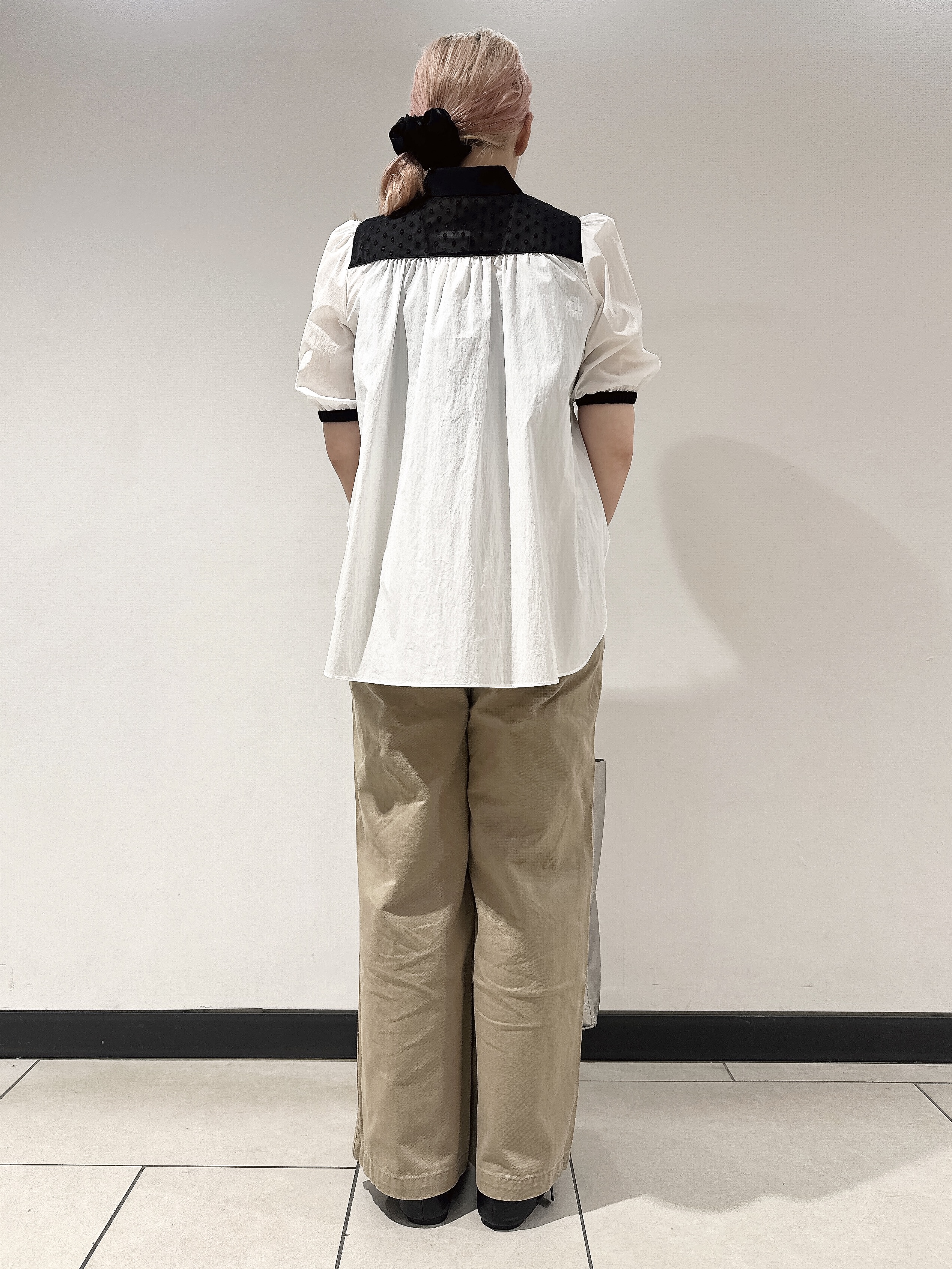 なかもとあきさんの「DRESSTERIOR｜【着映え】パフスリーブ ブザムブラウス」を使ったコーディネート