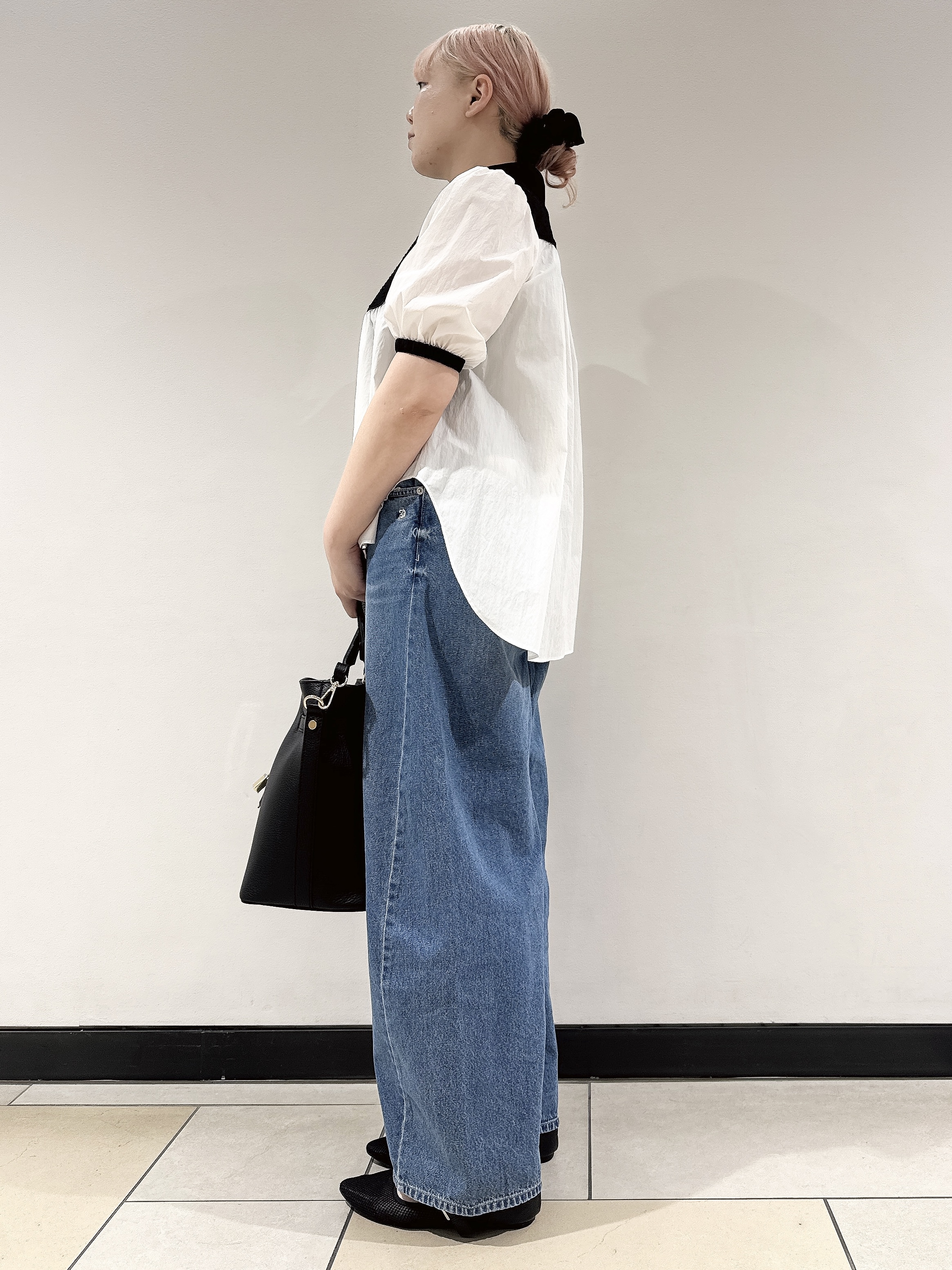 なかもとあきさんの「DRESSTERIOR｜【着映え】パフスリーブ ブザムブラウス」を使ったコーディネート