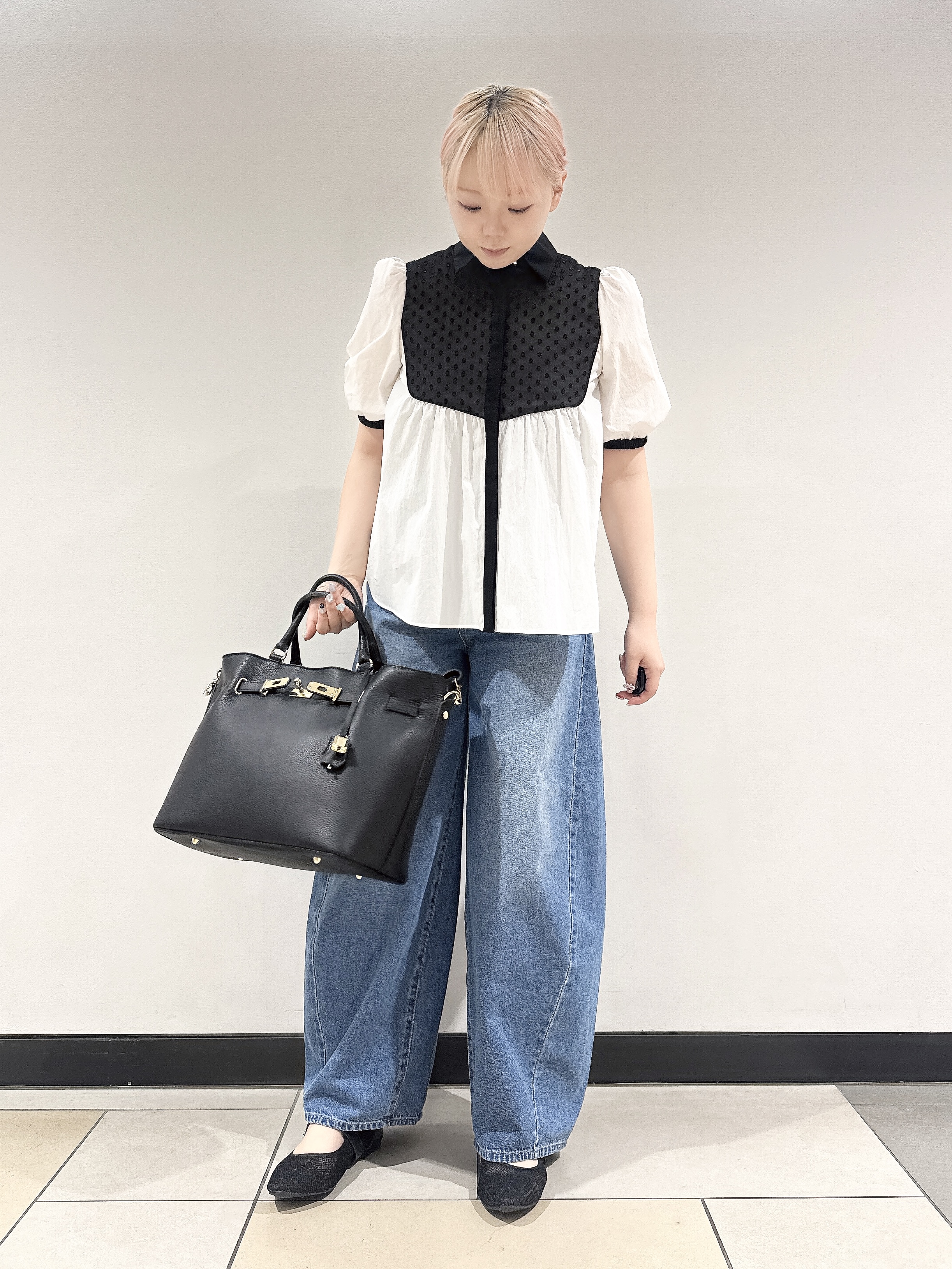 なかもとあきさんの「DRESSTERIOR｜【着映え】パフスリーブ ブザムブラウス」を使ったコーディネート