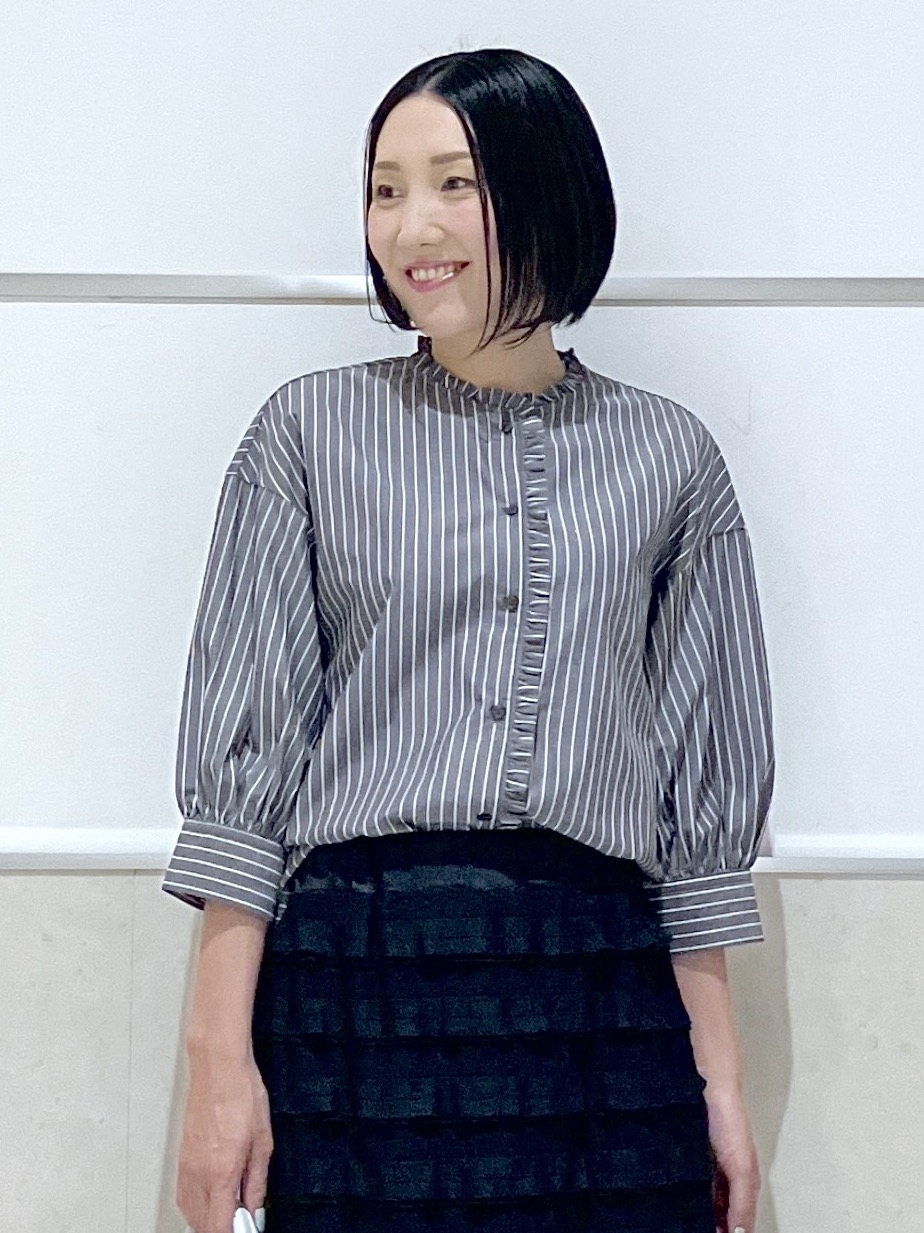 eriko さんの「Dessin｜【UVカット】ストライプフリルブラウス6分袖」を使ったコーディネート