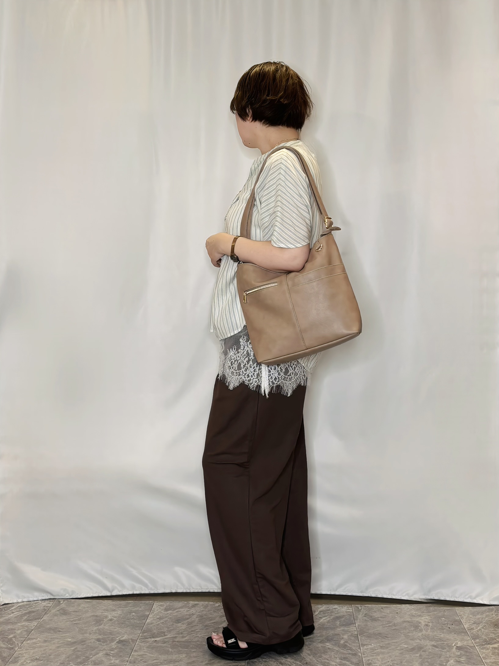 たみさんの「SHOO･LA･RUE｜【洗濯機可/体型カバー】とろみタックスキッパーブラウス」を使ったコーディネート