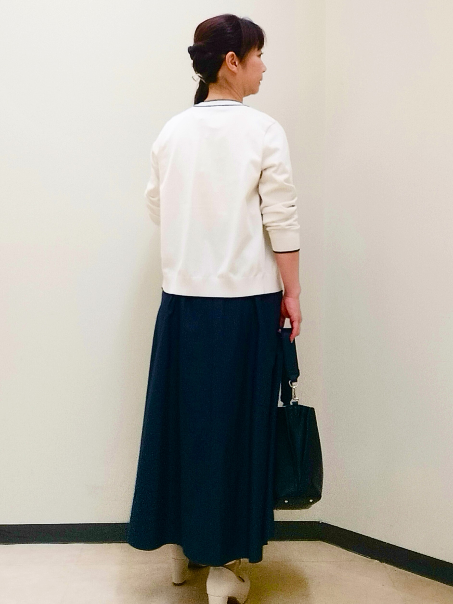 花さんの「Reflect｜【UVカット／アンサンブル／手洗い可】バイカラーニットプルオーバー」を使ったコーディネート