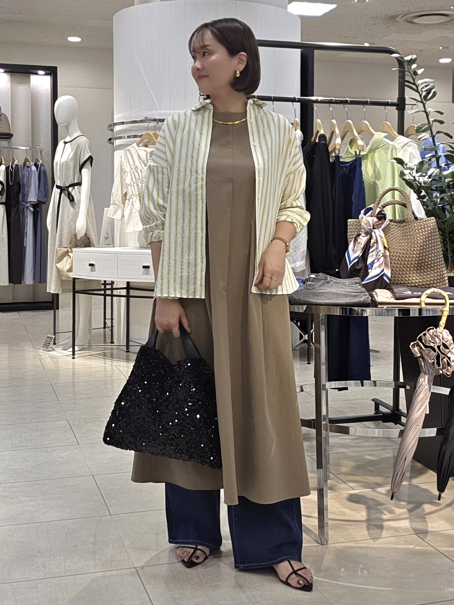 naokoさんの「UNTITLED｜ストライプシャツ」を使ったコーディネート
