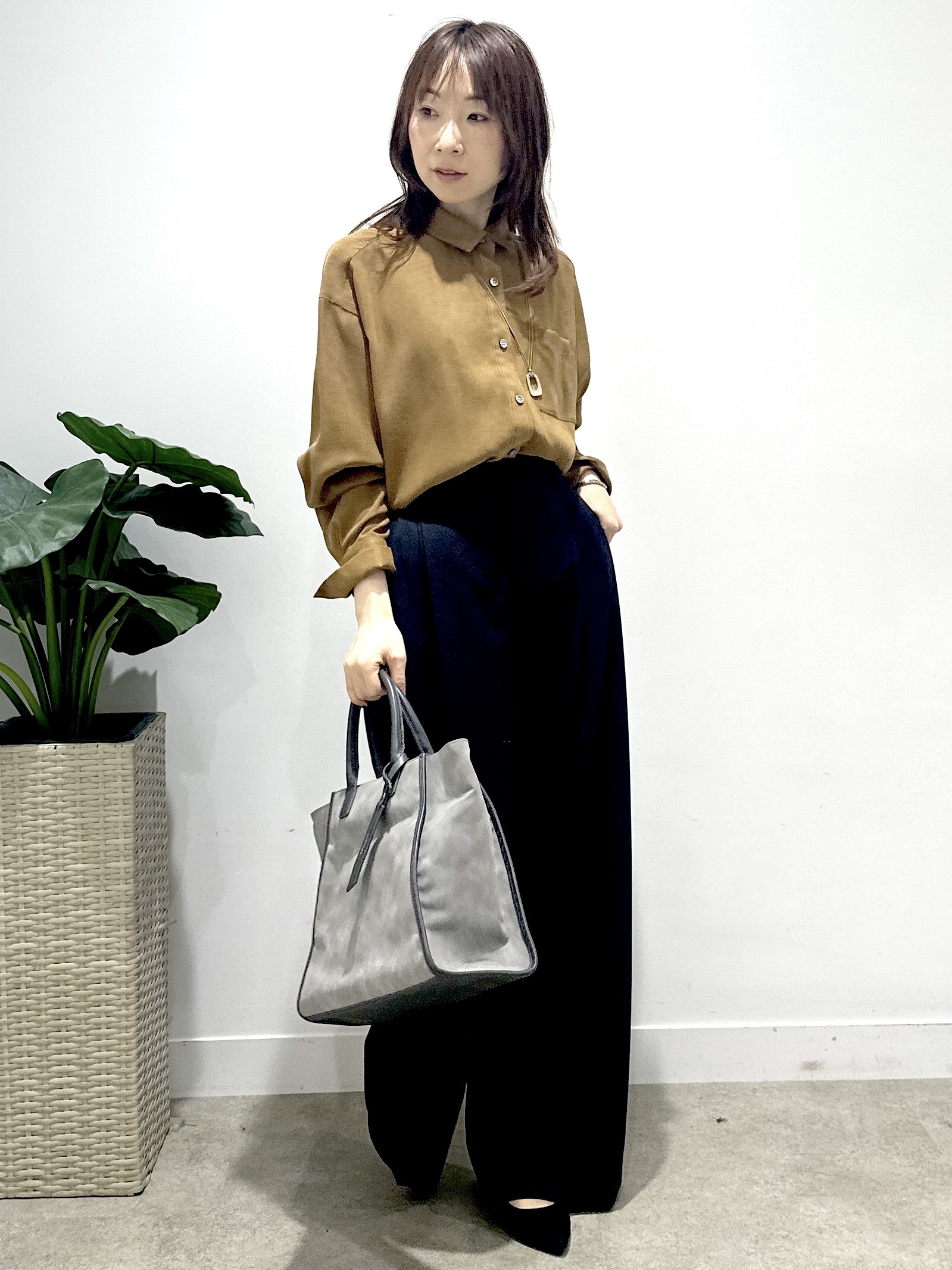 Miwaさんの「UNTITLED｜ウーステッドワイドシルエットパンツ」を使ったコーディネート