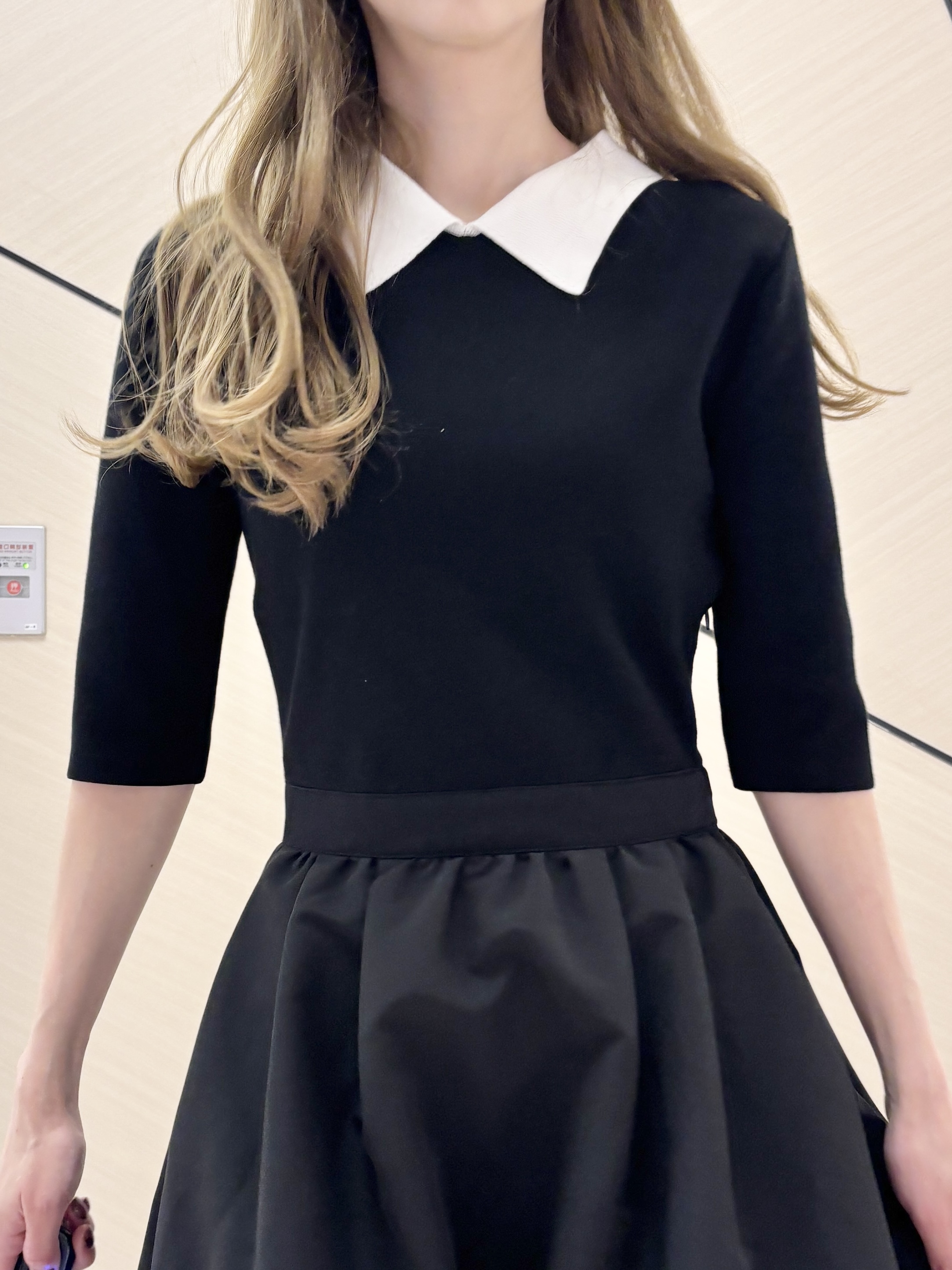 清水夏姫さんの「DRESSTERIOR｜バイカラーニットコンビワンピース」を使ったコーディネート
