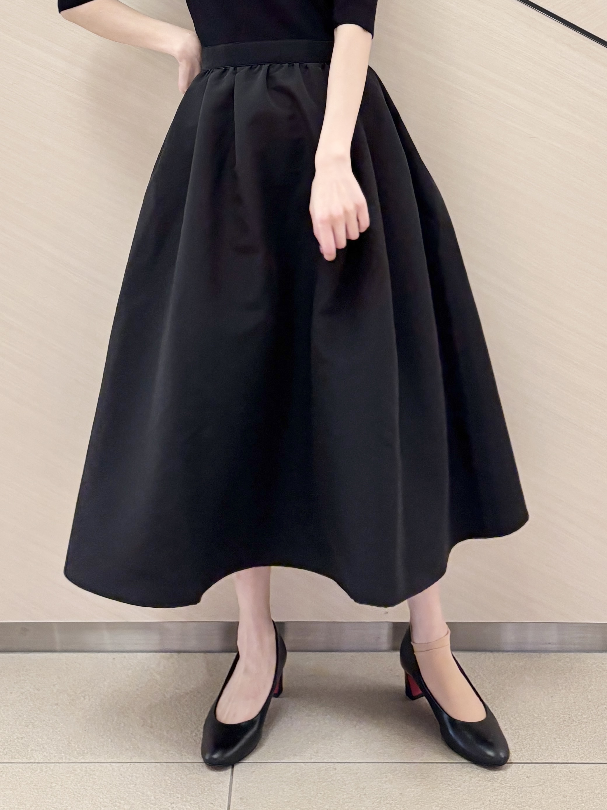 清水夏姫さんの「DRESSTERIOR｜バイカラーニットコンビワンピース」を使ったコーディネート
