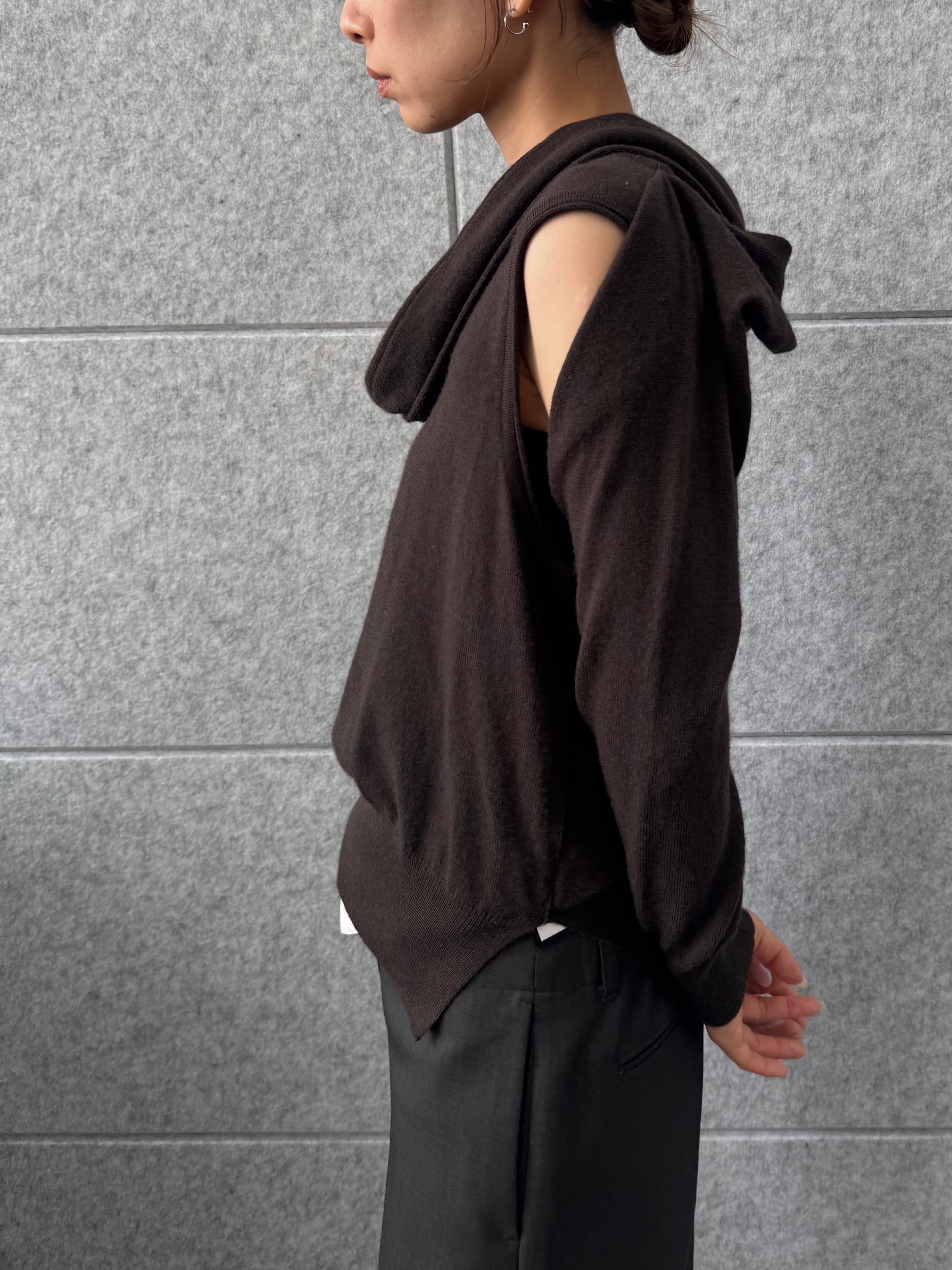designer yukaさんの「CODE A｜SYSTEM｜CONVERTIBLE－SLEEVE WOOL KNIT TOP」を使ったコーディネート