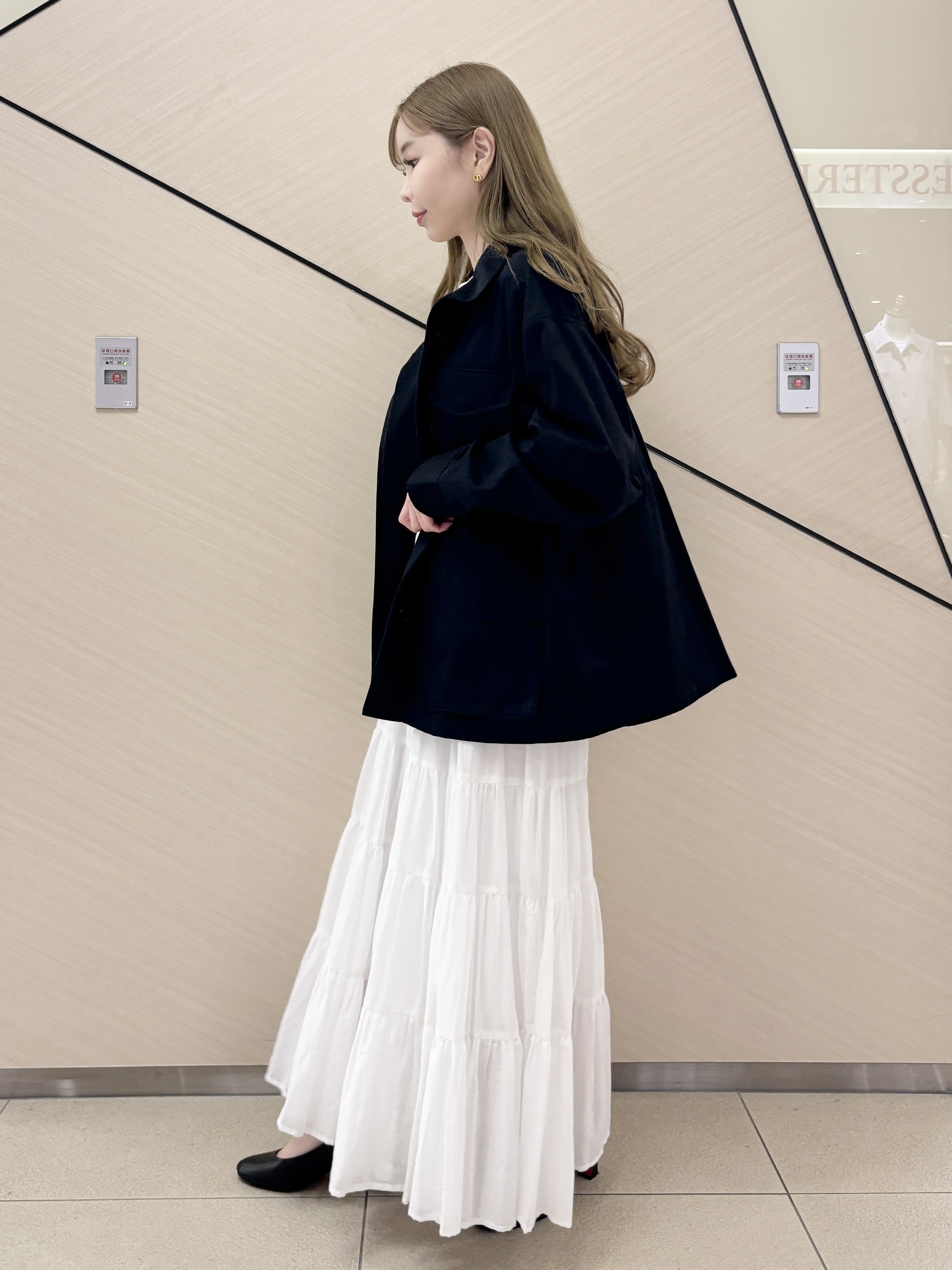 清水夏姫さんの「DRESSTERIOR｜【再入荷】コットンボイルティアードスカート」を使ったコーディネート