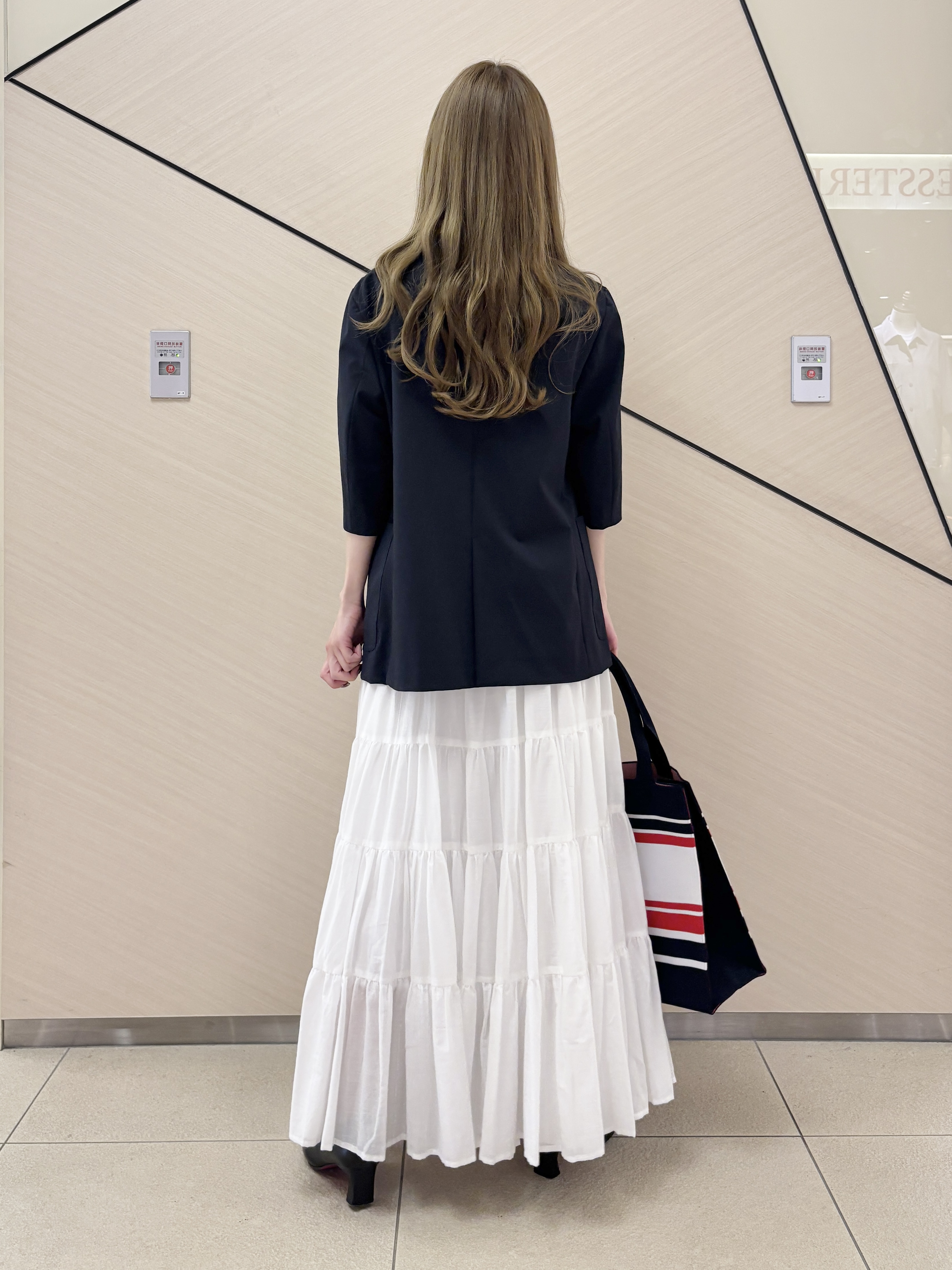 清水夏姫さんの「DRESSTERIOR｜【再入荷】コットンボイルティアードスカート」を使ったコーディネート