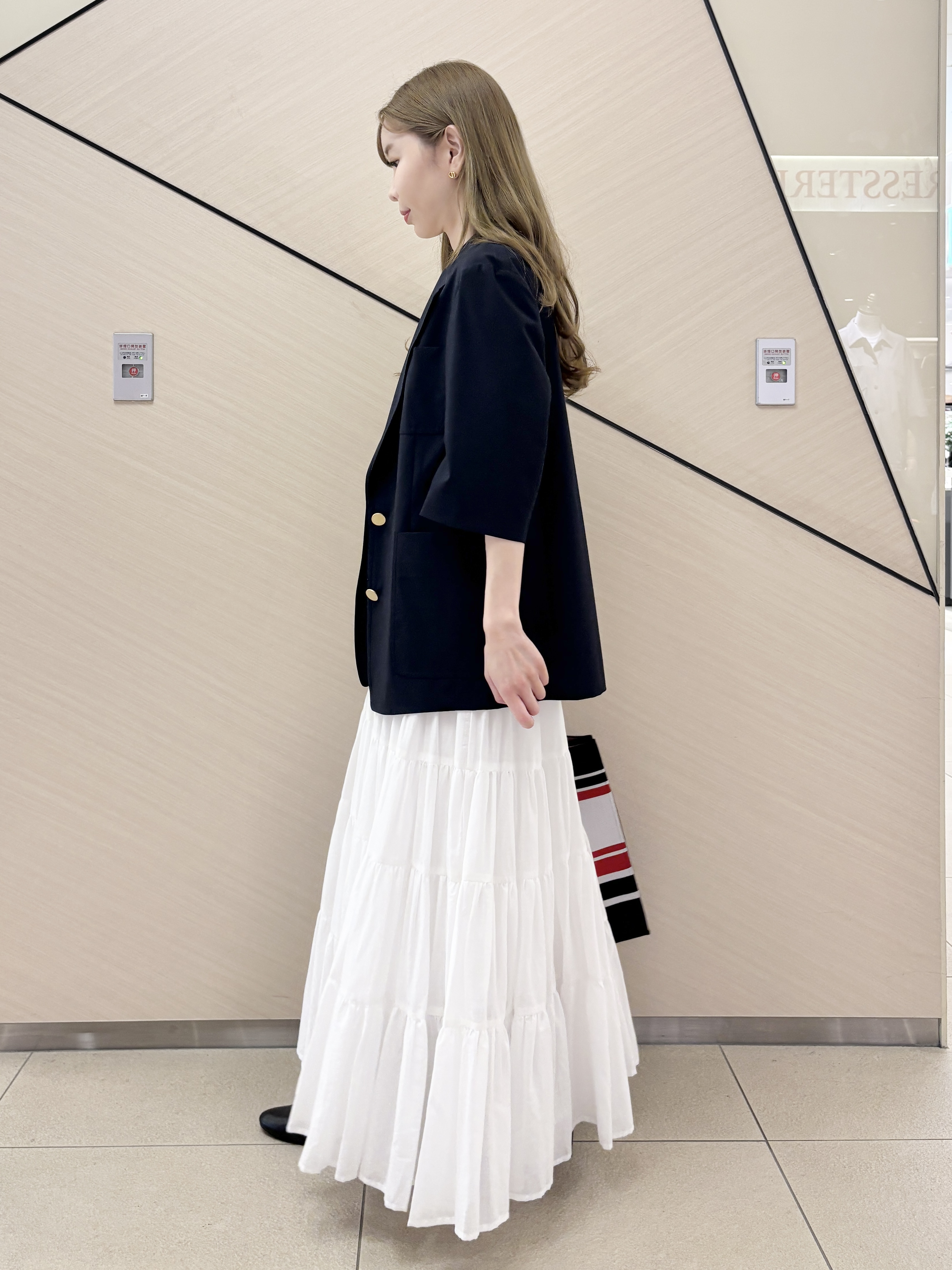 清水夏姫さんの「DRESSTERIOR｜【再入荷】コットンボイルティアードスカート」を使ったコーディネート