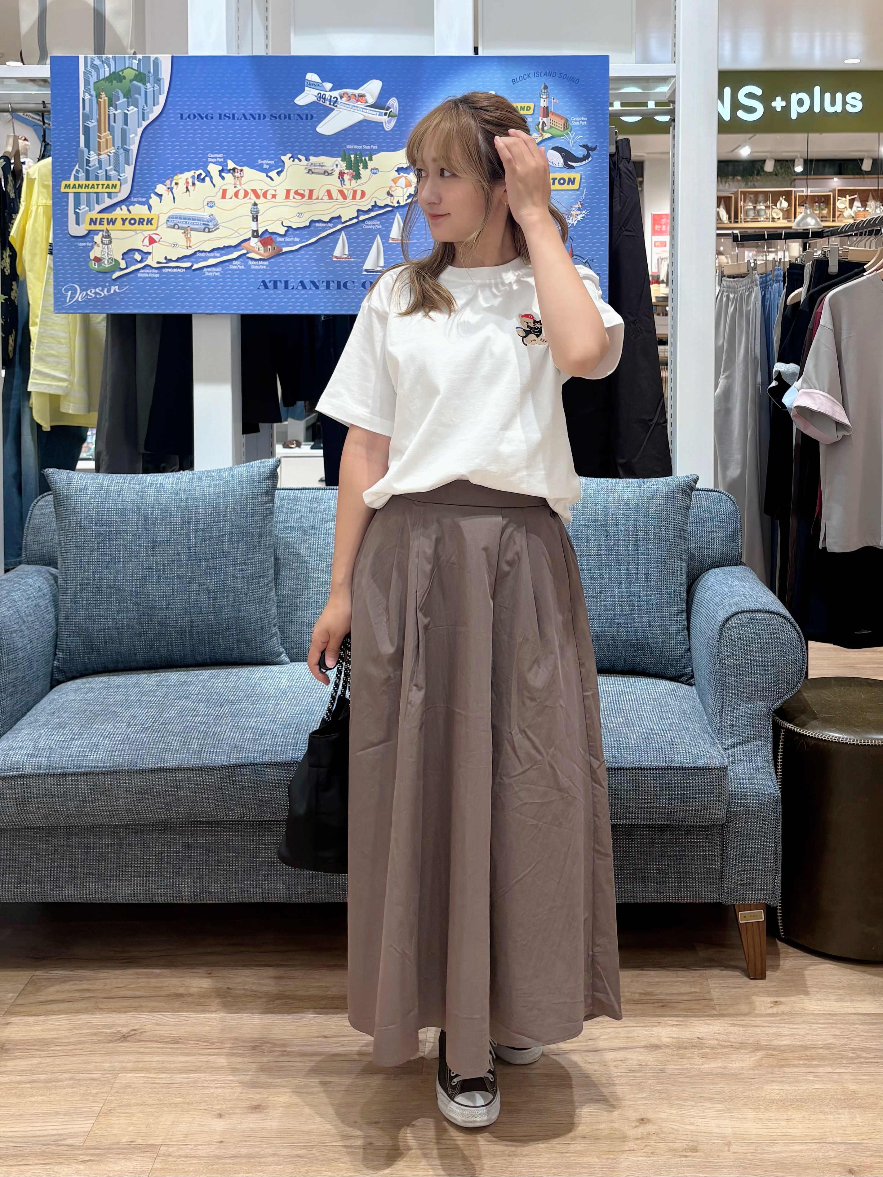 yuinaさんの「Dessin｜UMAO&times;Dessinコラボ 刺繍Tシャツ」を使ったコーディネート