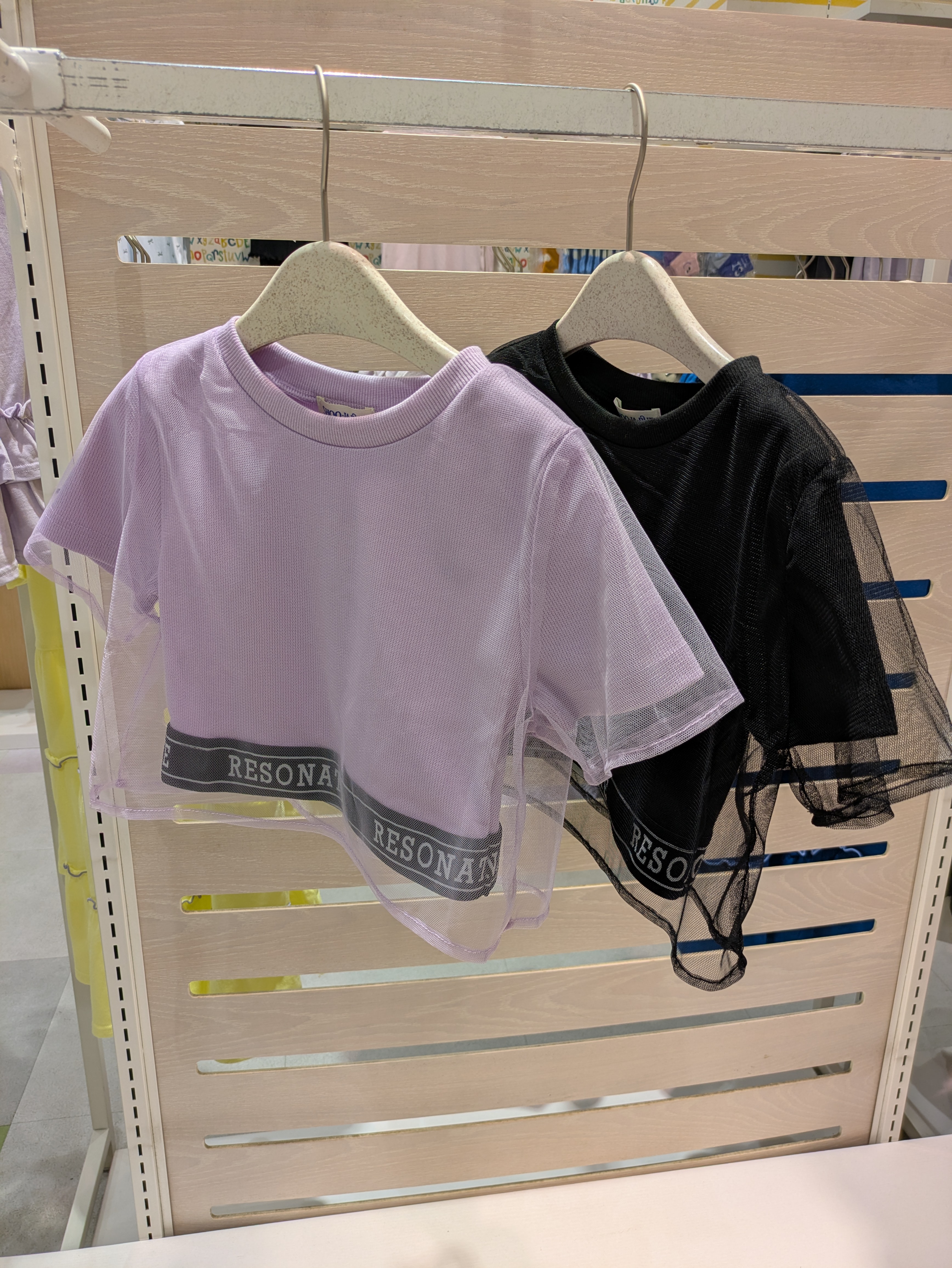 𝐂𝐡𝐢𝐢 &hearts;(ちー)さんの「SHOO･LA･RUE｜【110-150cm】メッシュデザインTシャツ」を使ったコーディネート