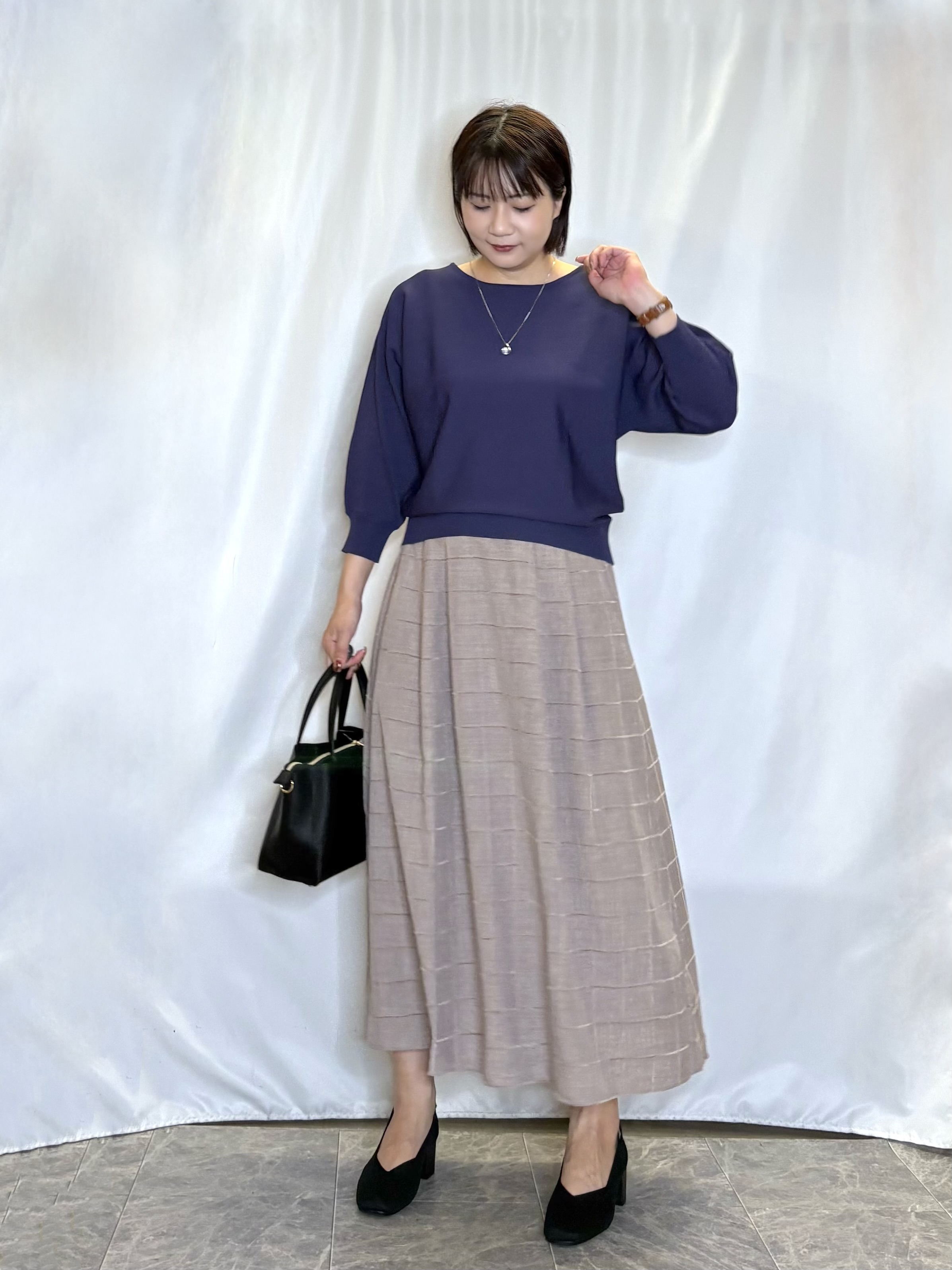 ネリさんの「SHOO･LA･RUE｜【洗濯機可】軽やかでさらっとしたタッチ すっきり見えドルマンニット」を使ったコーディネート