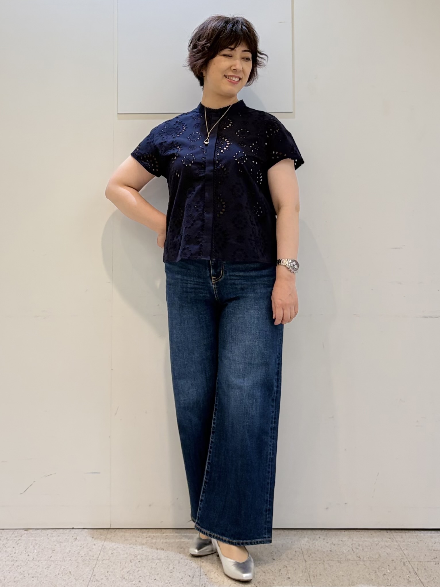 ヤスコさんの「Reflect｜【通勤◎】カットワーク刺繍レース シャツブラウス」を使ったコーディネート