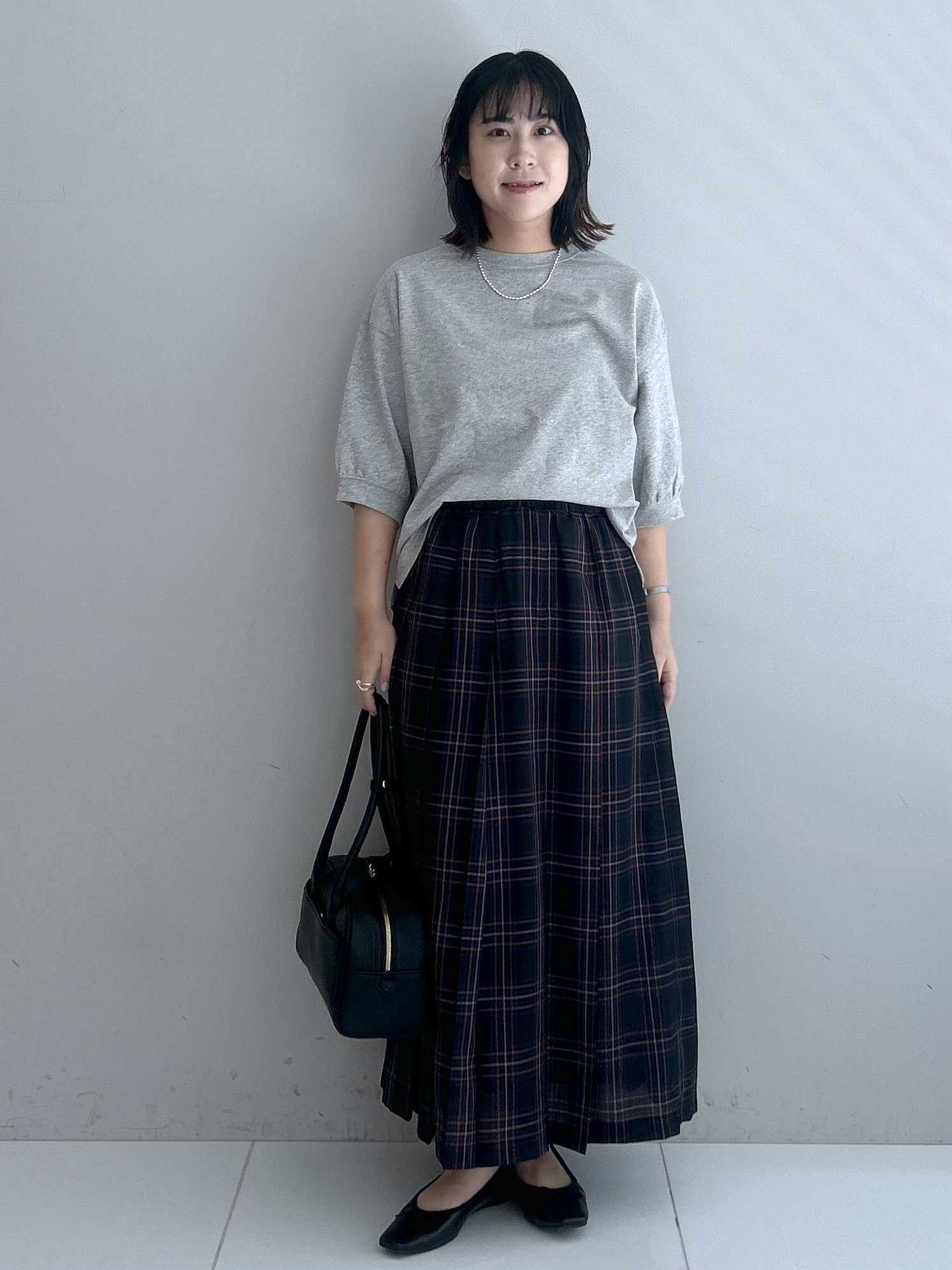 Hirokaさんの「Dessin｜バックヘンリーカットソー5分袖」を使ったコーディネート