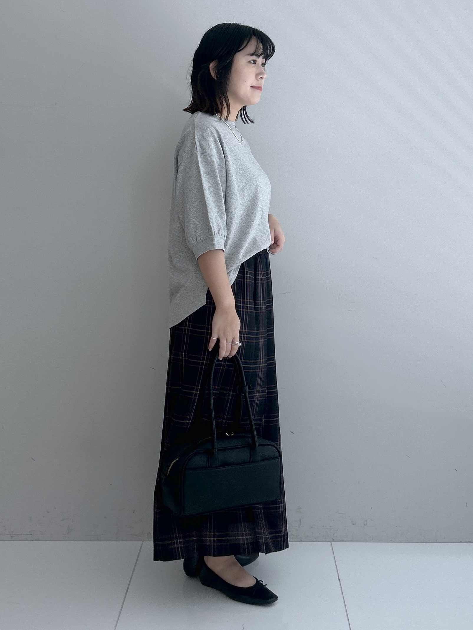 Hirokaさんの「Dessin｜バックヘンリーカットソー5分袖」を使ったコーディネート
