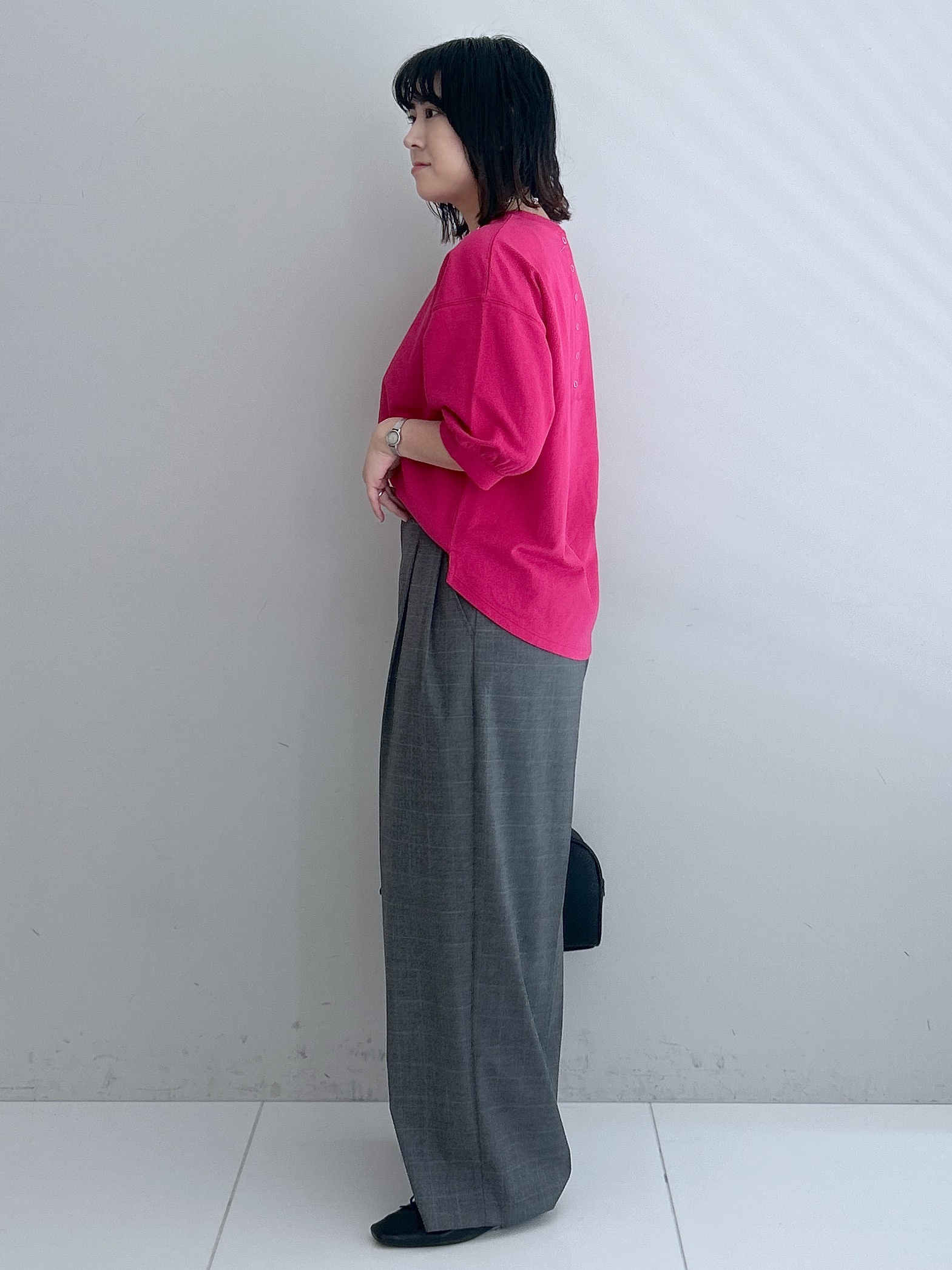 Hirokaさんの「Dessin｜バックヘンリーカットソー5分袖」を使ったコーディネート