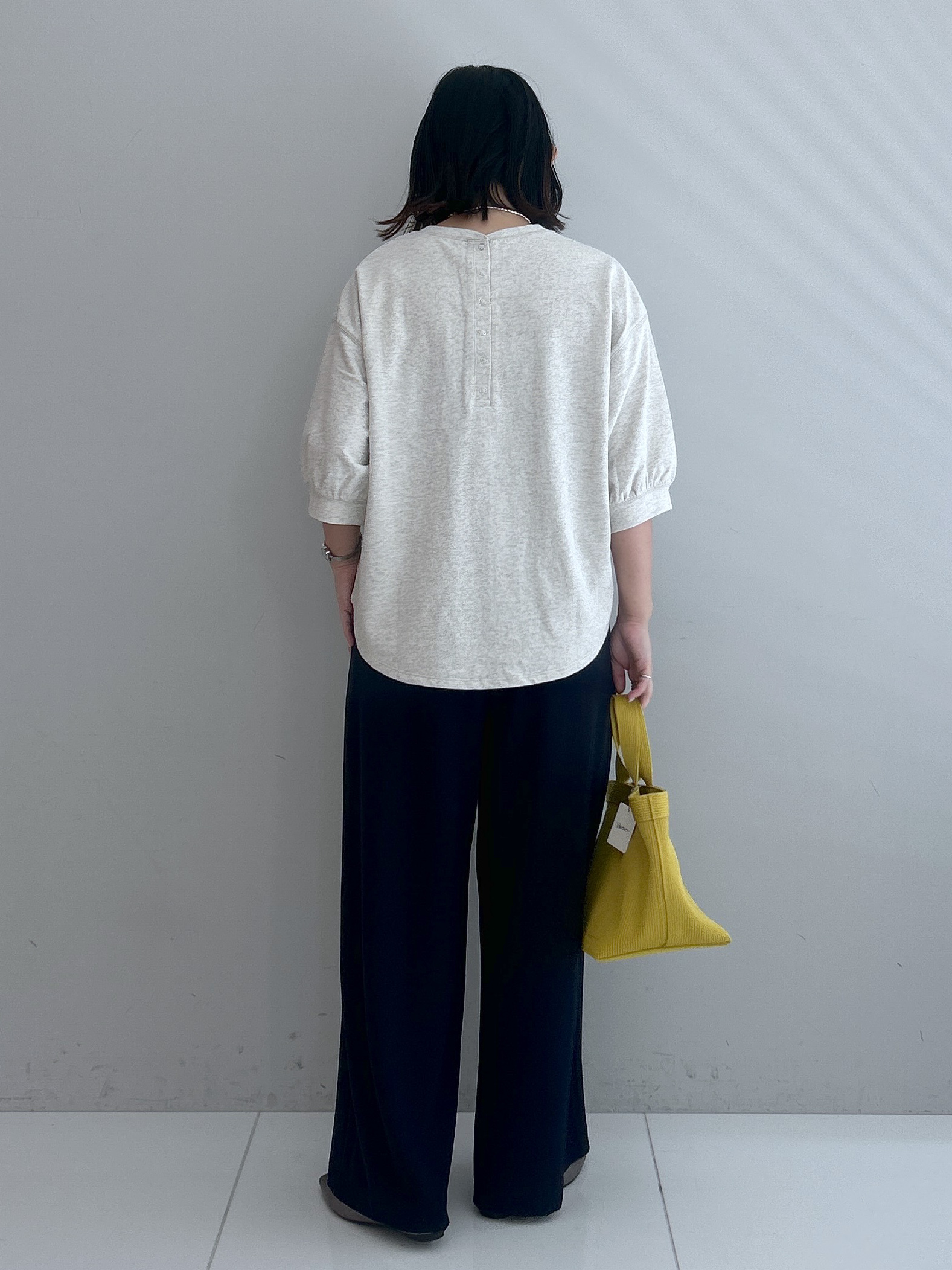 Hirokaさんの「Dessin｜バックヘンリーカットソー5分袖」を使ったコーディネート