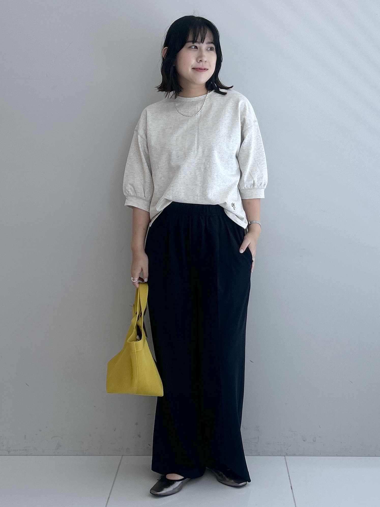 Hirokaさんの「Dessin｜バックヘンリーカットソー5分袖」を使ったコーディネート
