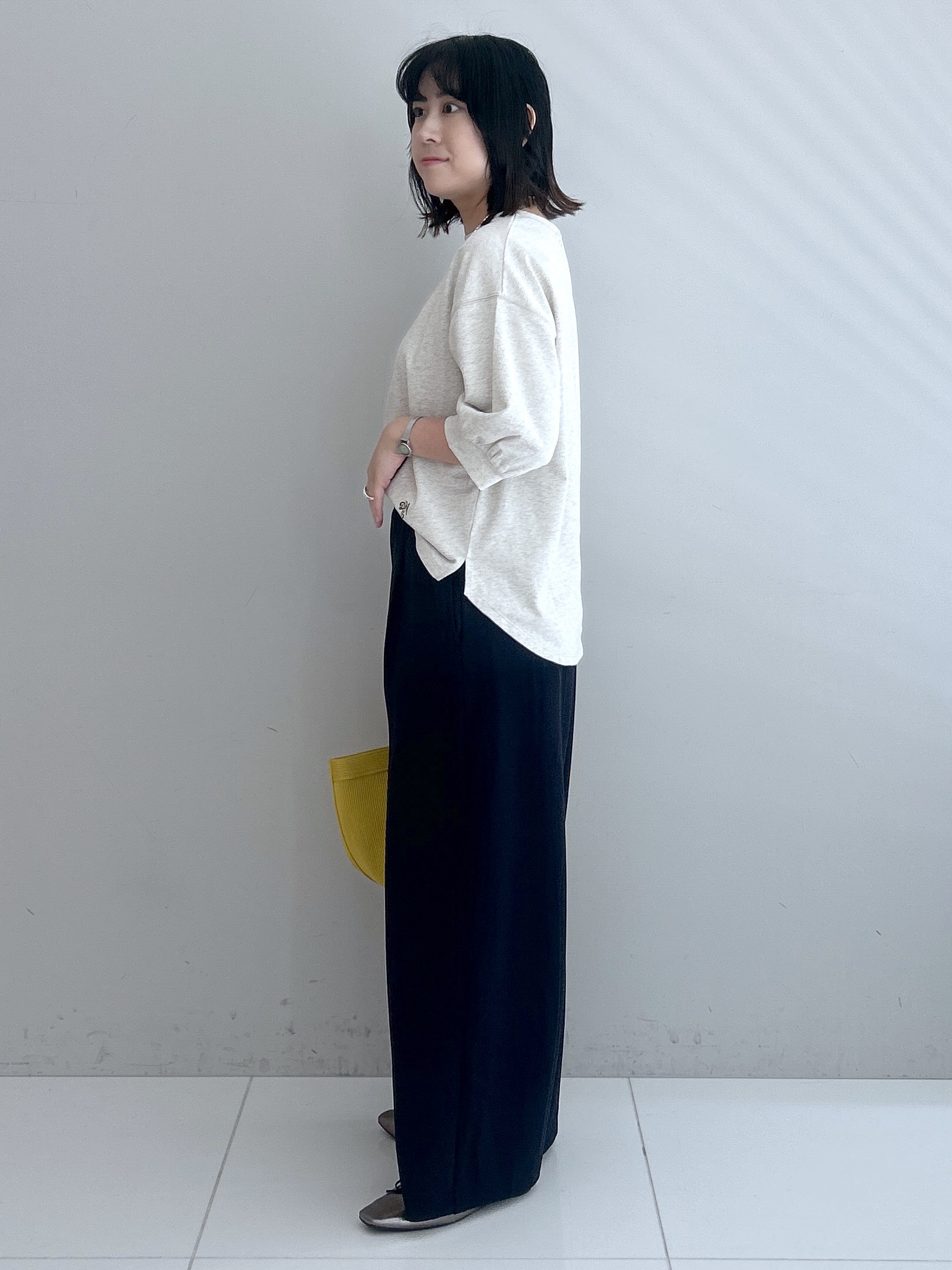 Hirokaさんの「Dessin｜バックヘンリーカットソー5分袖」を使ったコーディネート