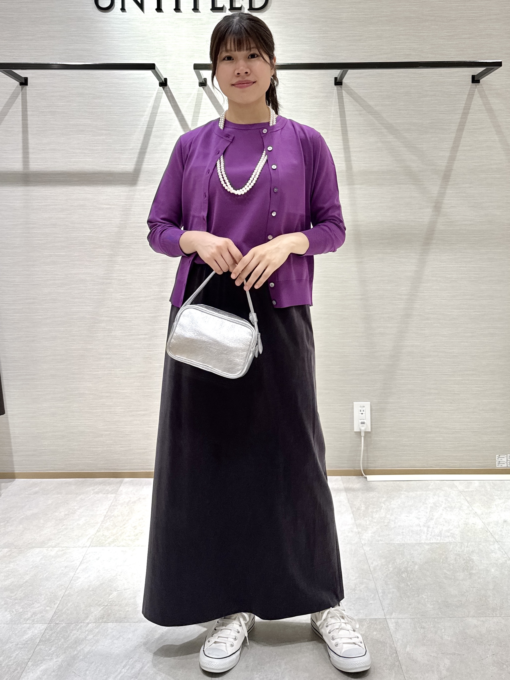nanaさんの「UNTITLED｜【アンサンブル可/上品な清涼感】コンパクト5分袖ニット」を使ったコーディネート