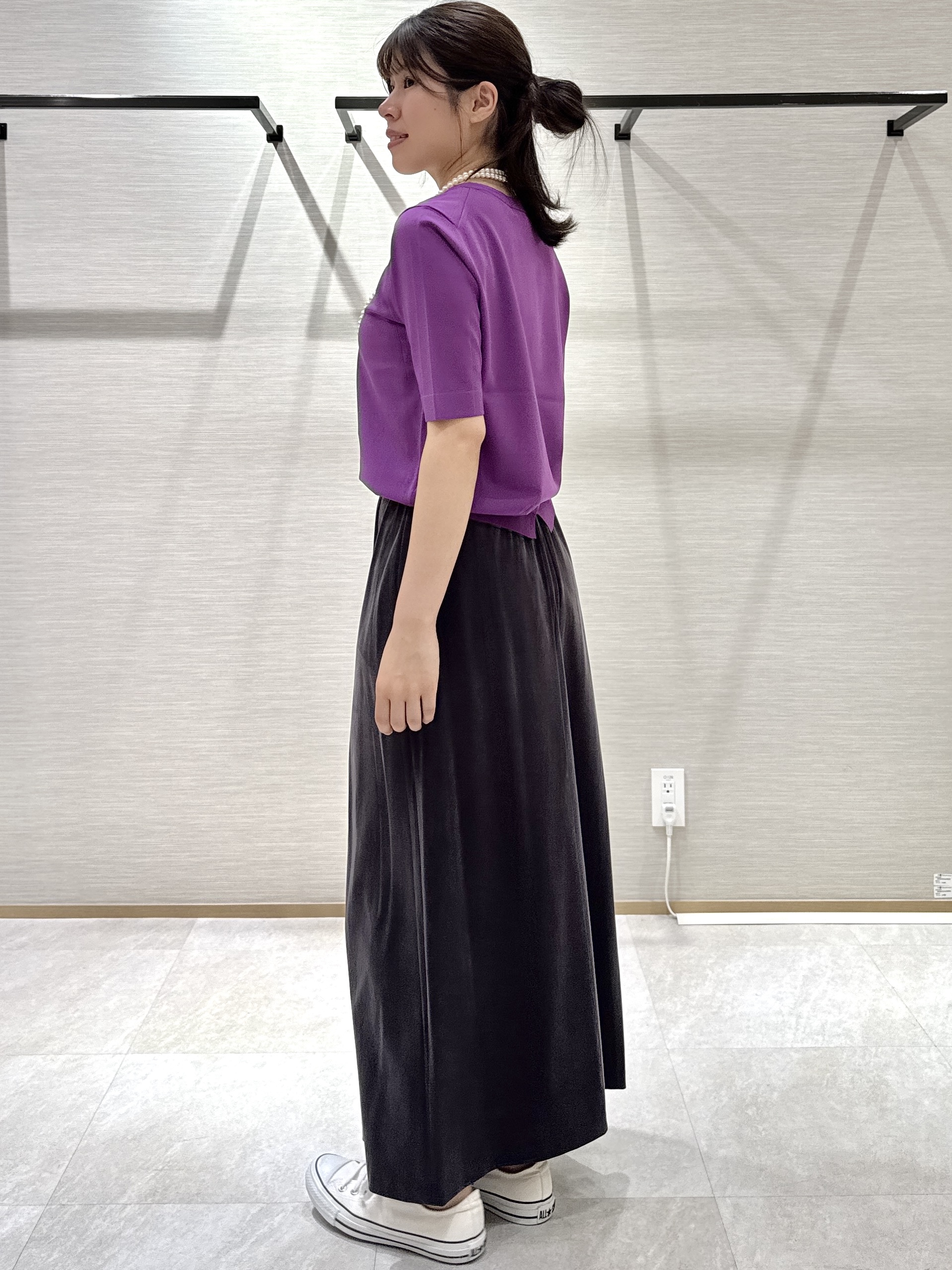 nanaさんの「UNTITLED｜【アンサンブル可/上品な清涼感】コンパクト5分袖ニット」を使ったコーディネート