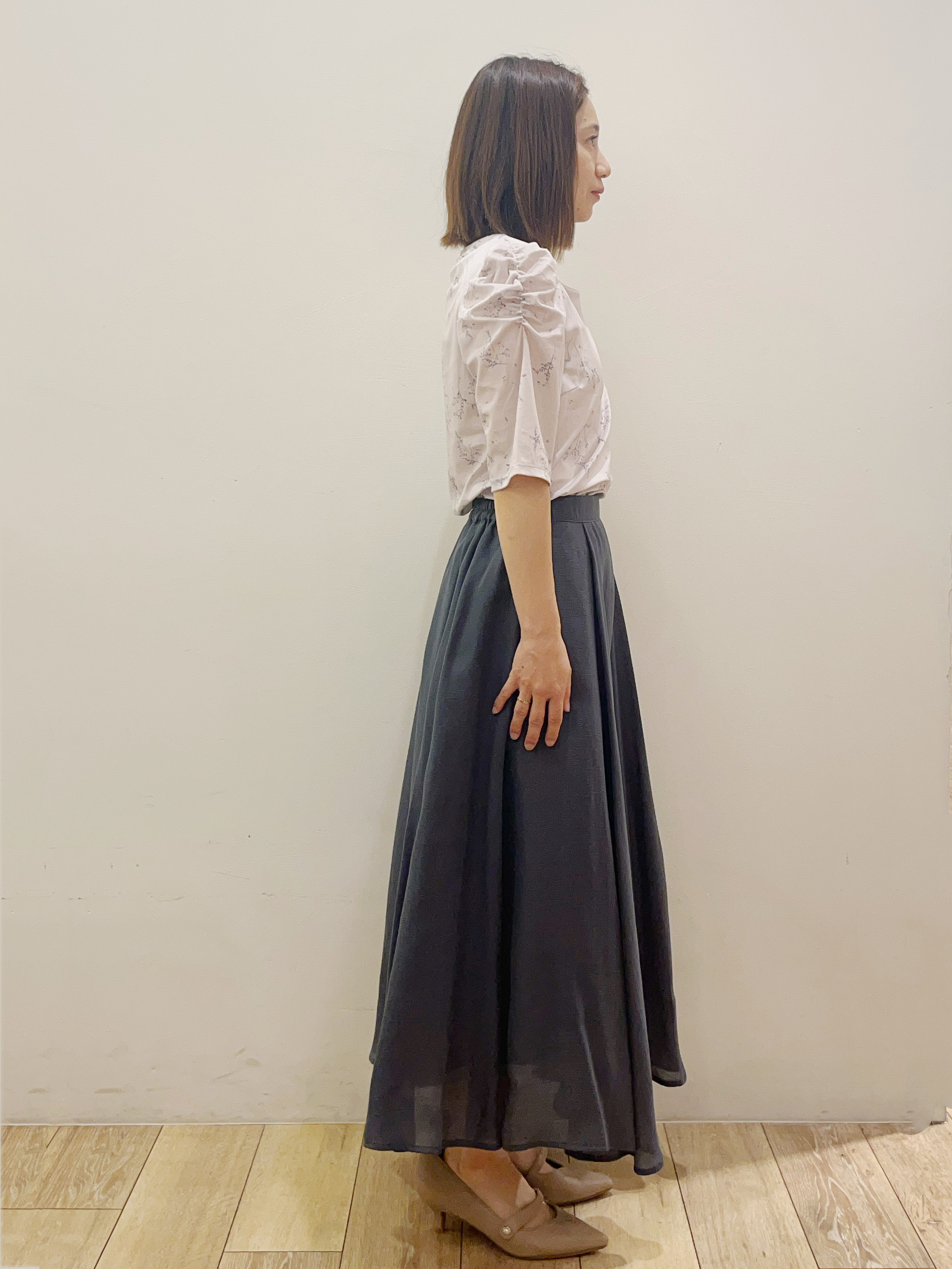 kcさんの「OPAQUE.CLIP｜シアーベロアパフトップス【洗濯機OK】」を使ったコーディネート