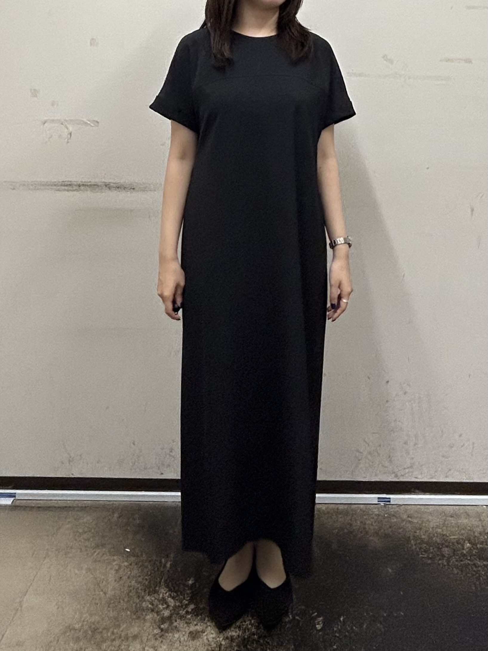 noeさんの「INDIVI｜【華奢見え】ベルト付きナローワンピース」を使ったコーディネート