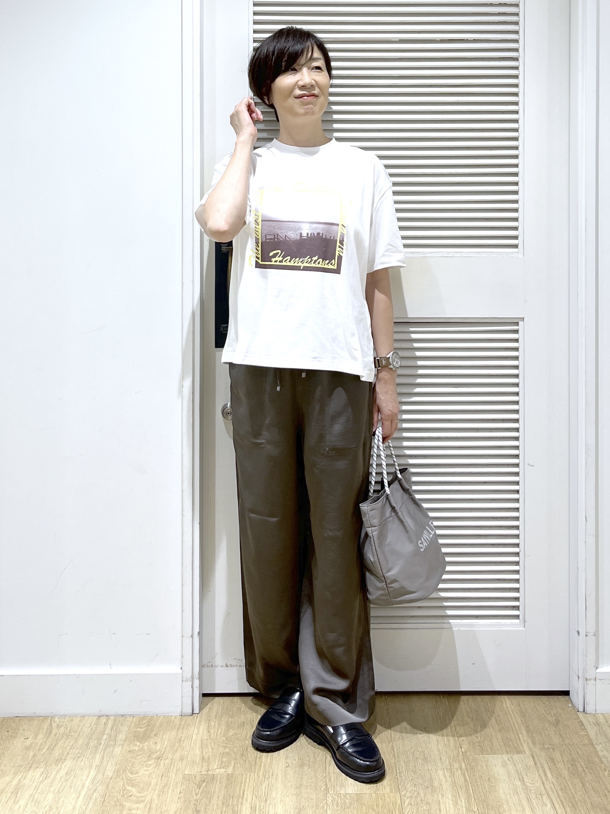 Miyazakiさんの「Dessin｜グラフィックデザイン Tシャツ」を使ったコーディネート