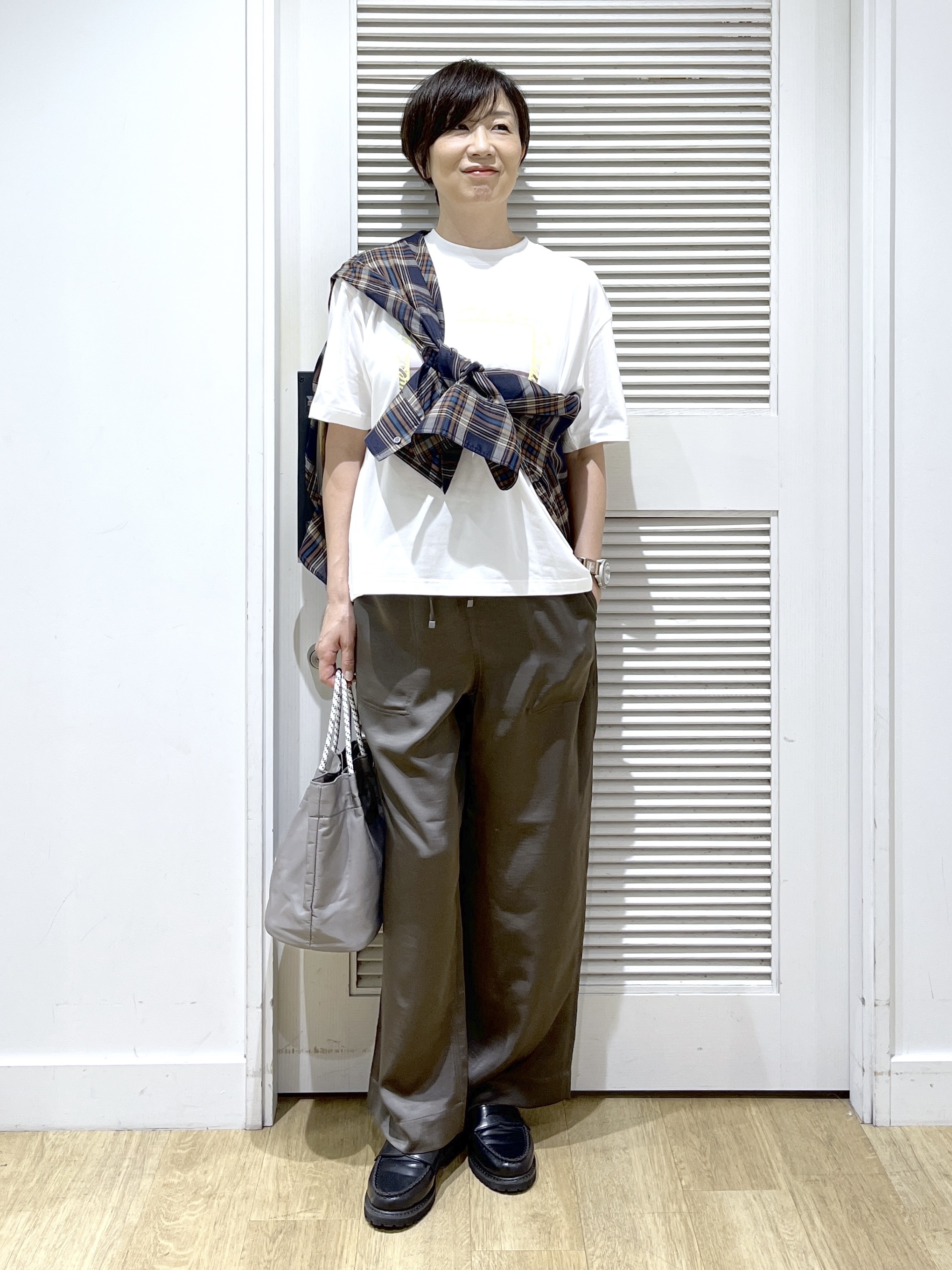 Miyazakiさんの「Dessin｜グラフィックデザイン Tシャツ」を使ったコーディネート