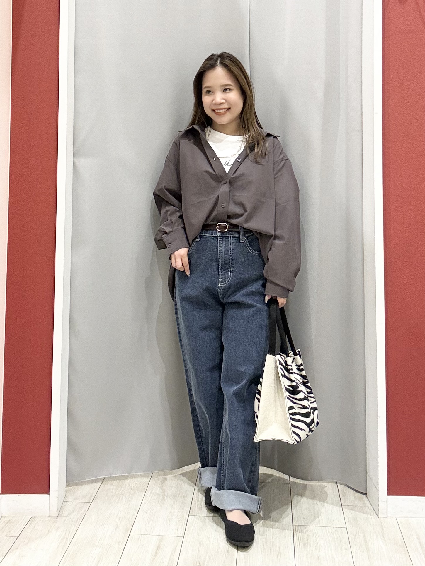 shioさんの「SHOO･LA･RUE｜【通気性〇/S-LL/洗濯機可】大人のきちんとベーシックシャツ」を使ったコーディネート
