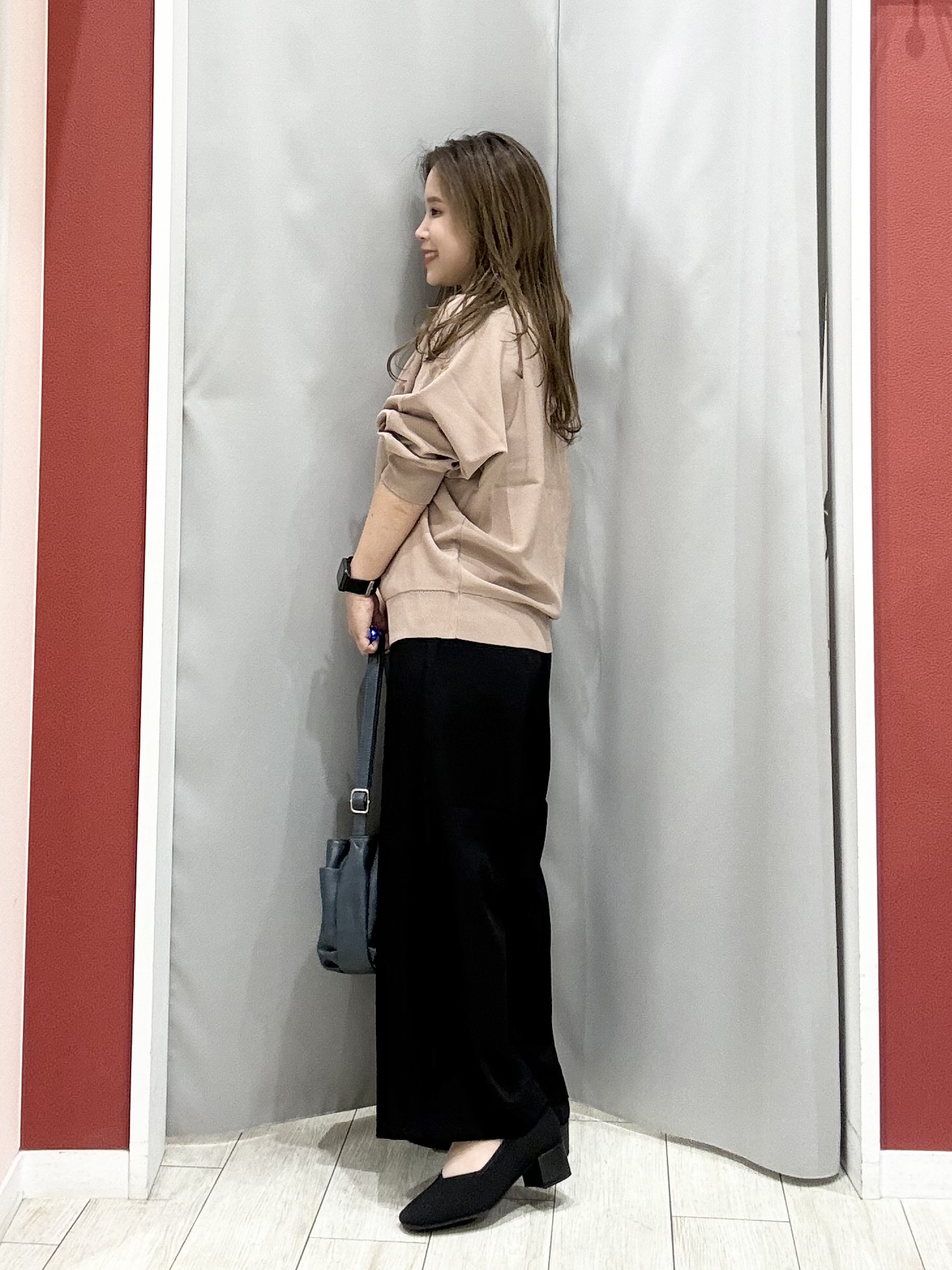 shioさんの「SHOO･LA･RUE｜【洗濯機可】軽やかでさらっとしたタッチ すっきり見えドルマンニット」を使ったコーディネート
