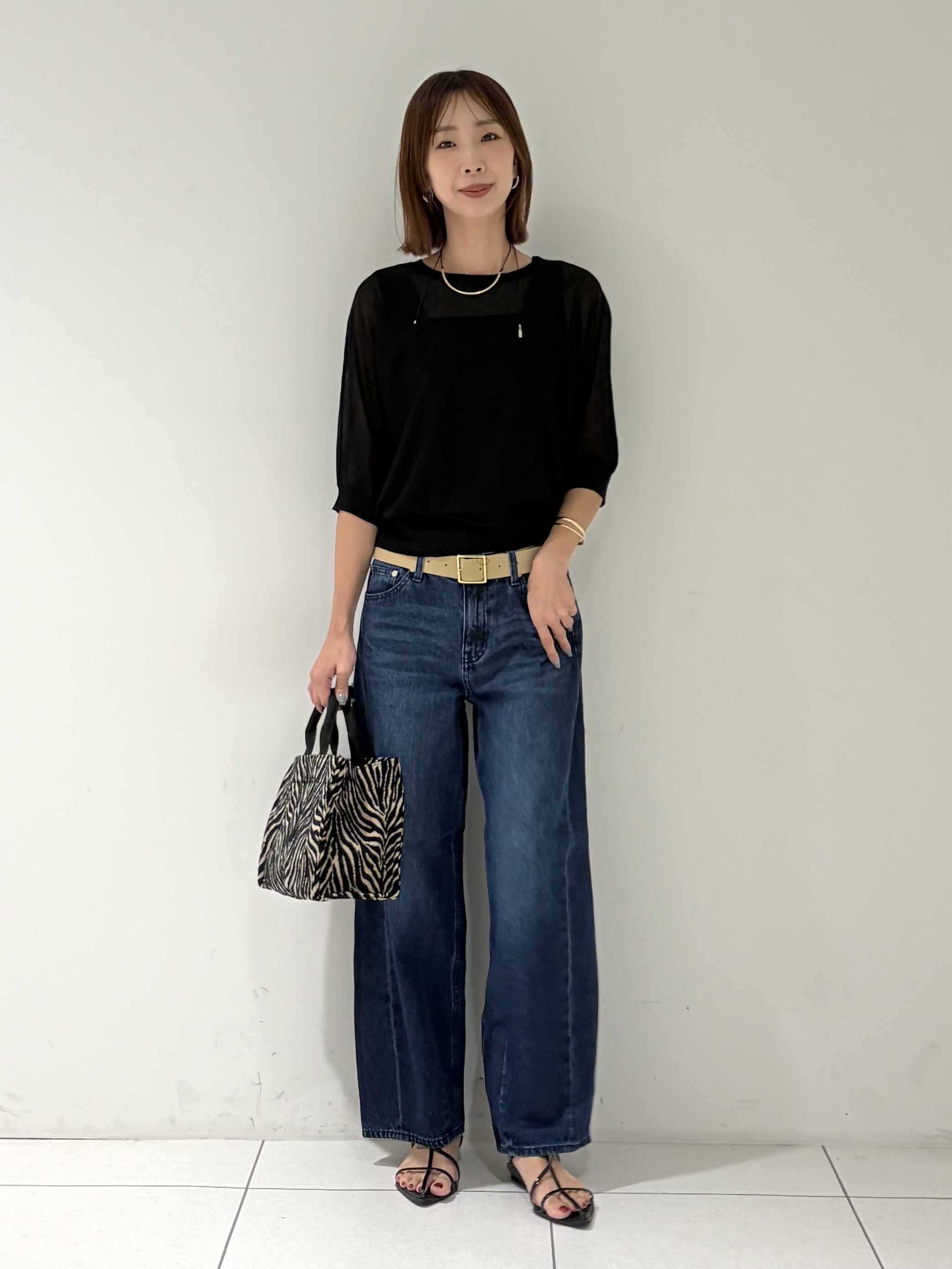 shioriさんの「INDIVI｜【体型カバー／洗える】シアードルマンニット」を使ったコーディネート