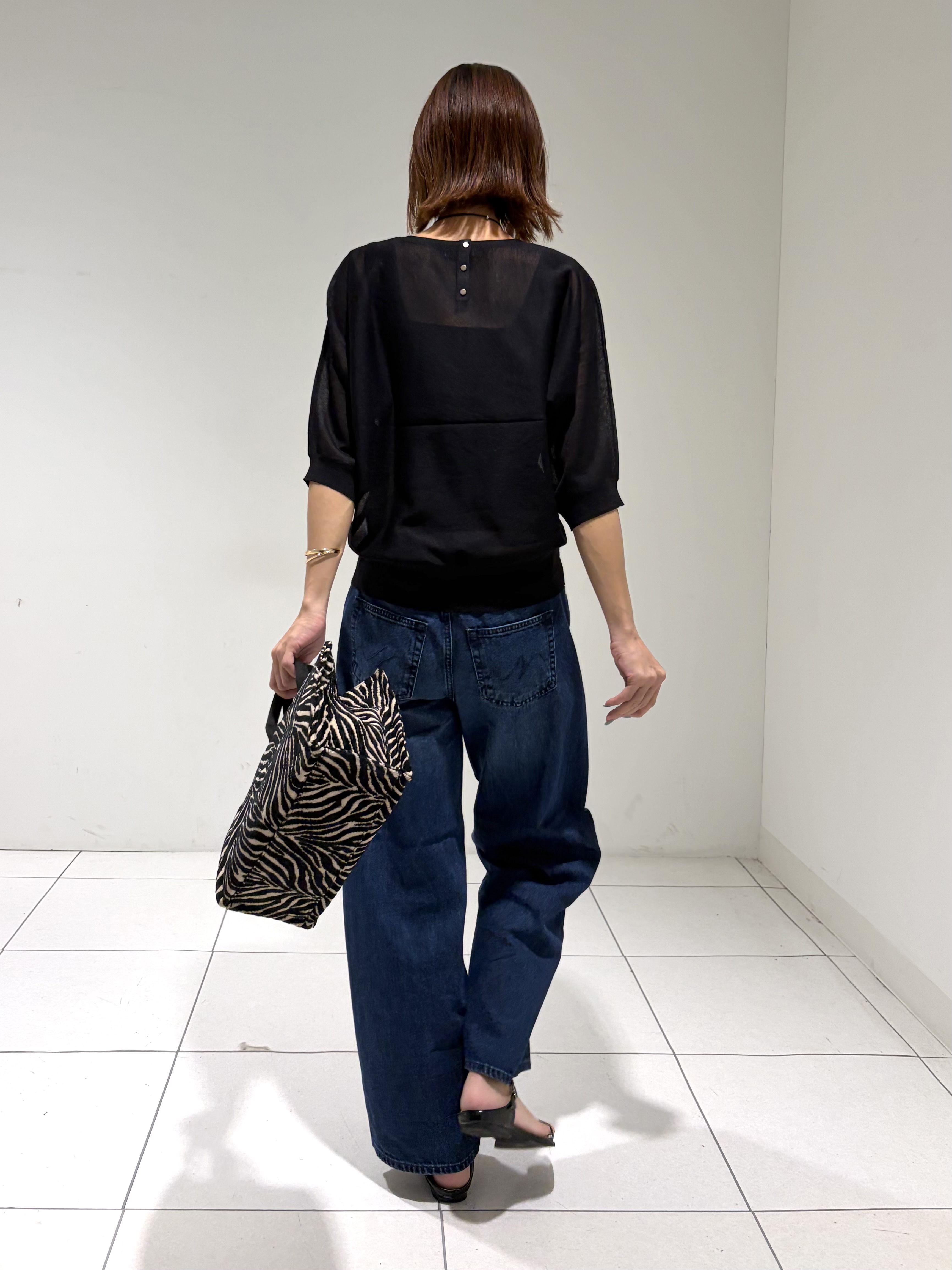 shioriさんの「INDIVI｜【体型カバー／洗える】シアードルマンニット」を使ったコーディネート
